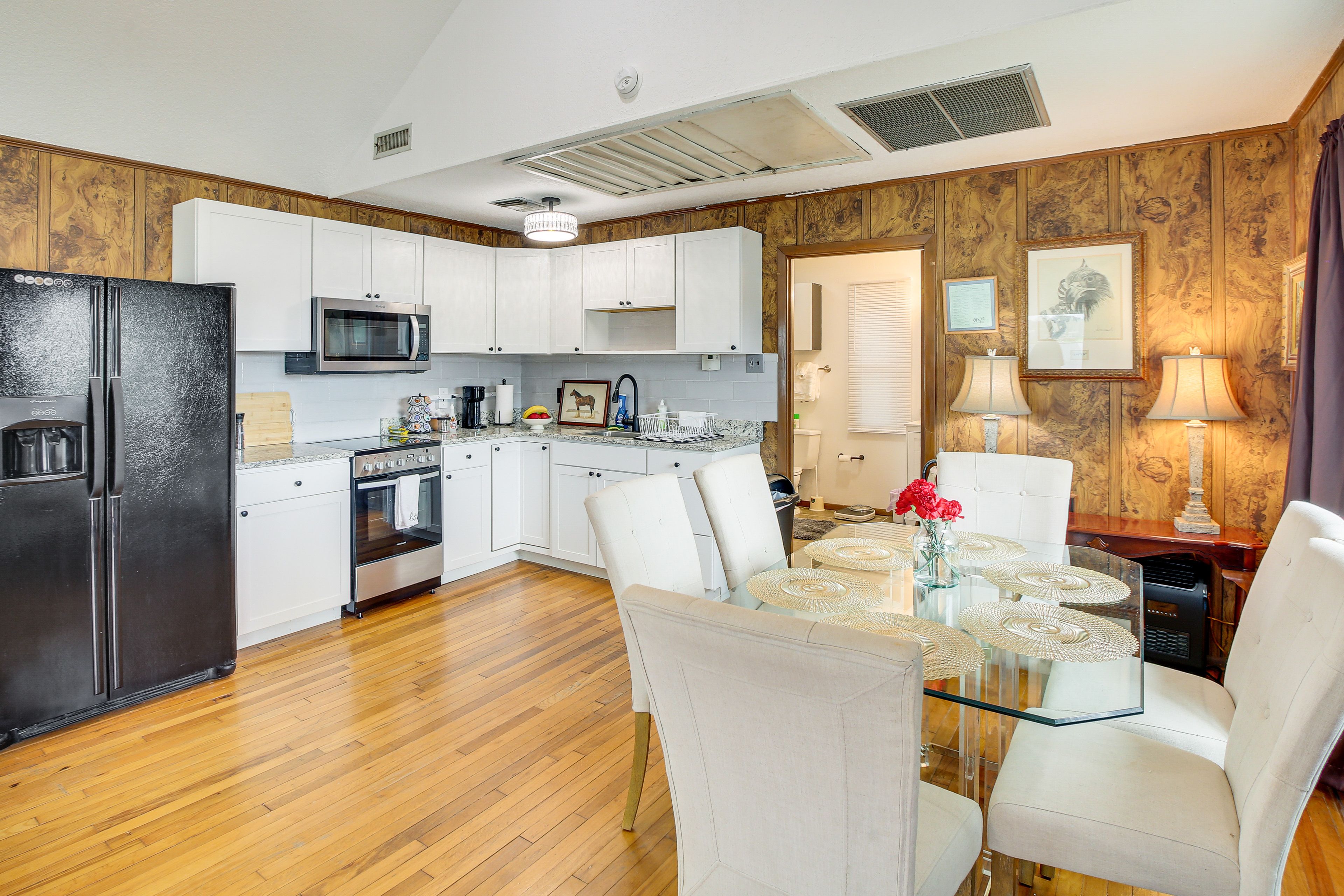 Dining Area | Open Floor Plan | Central A/C & Heating