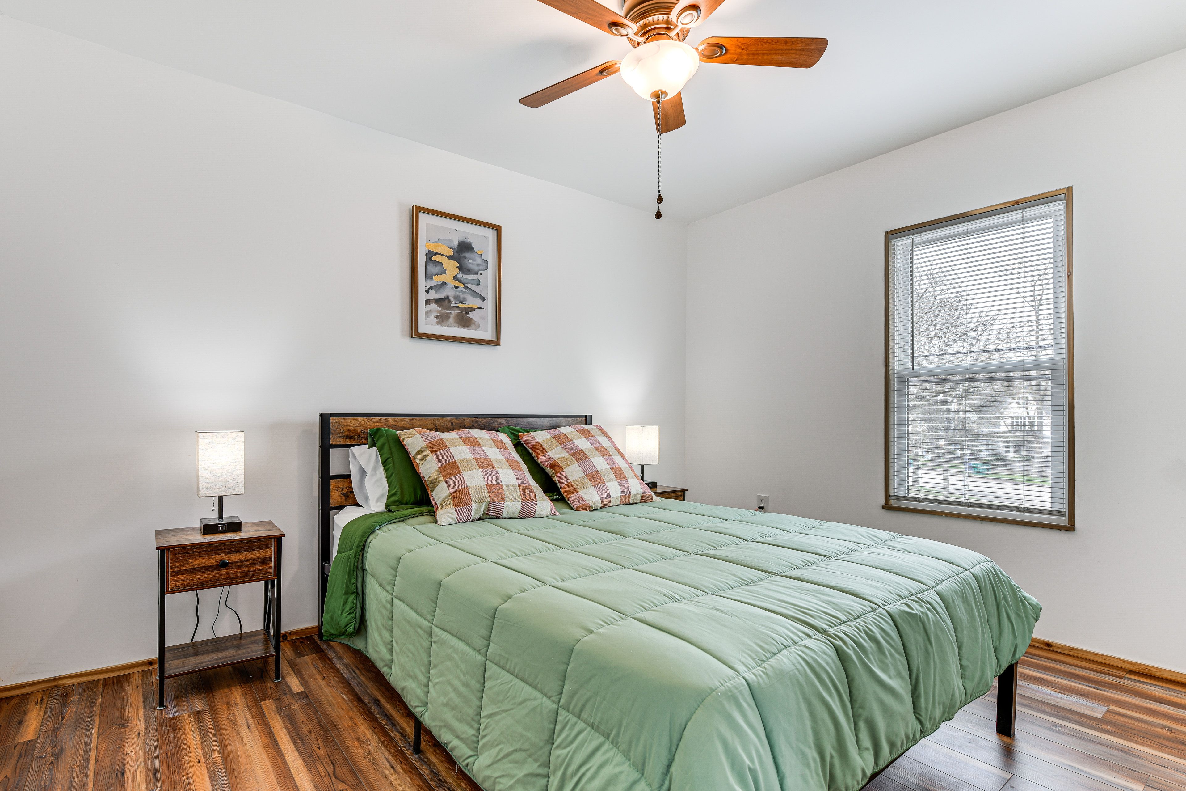 Bedroom 2 | Queen Bed | 2nd Floor