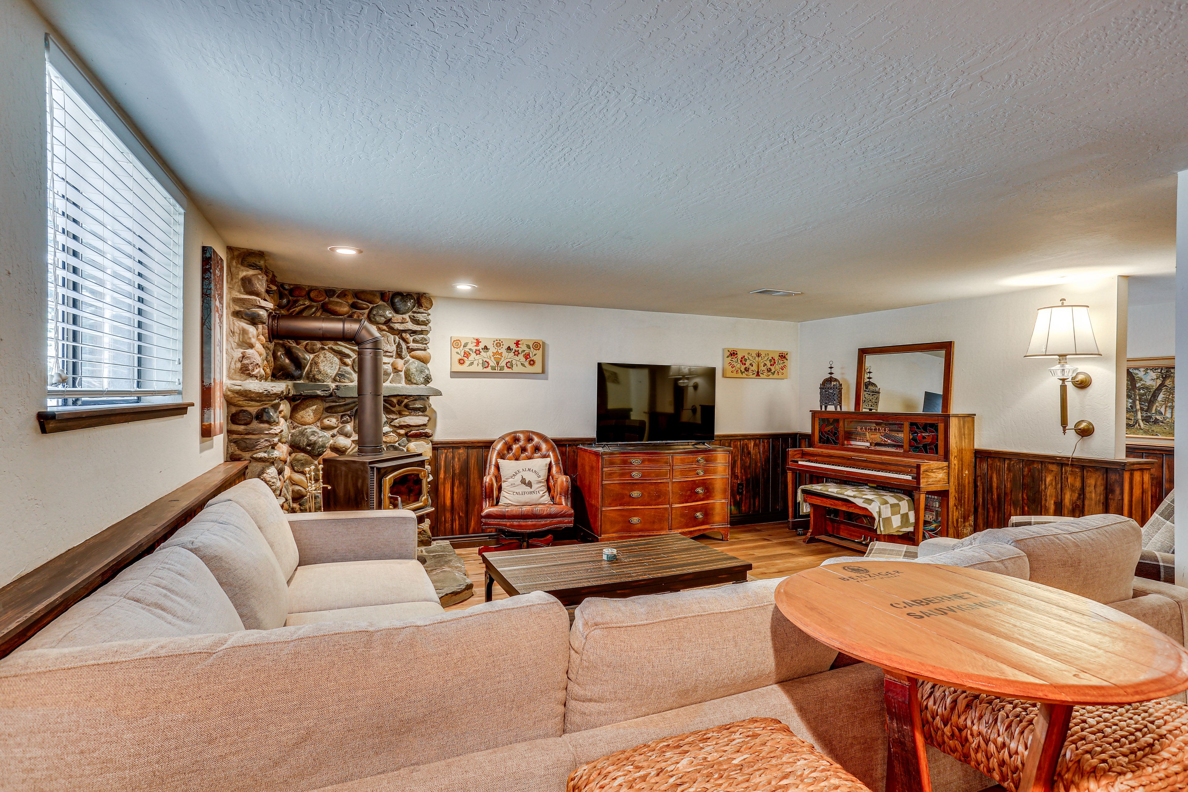 Basement | Lower Level | Wood-Burning Stove | Smart TV | Queen Sleeper Sofa
