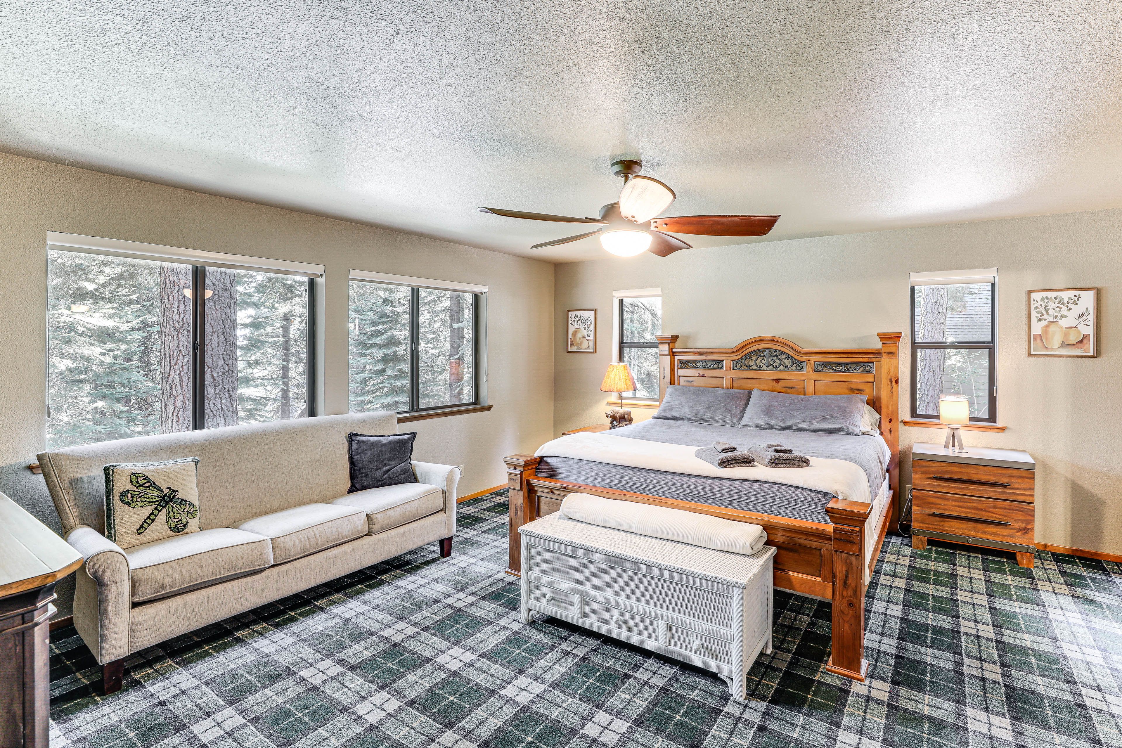Bedroom 1 | Main Level | King Bed | Linens Provided | Smart TV