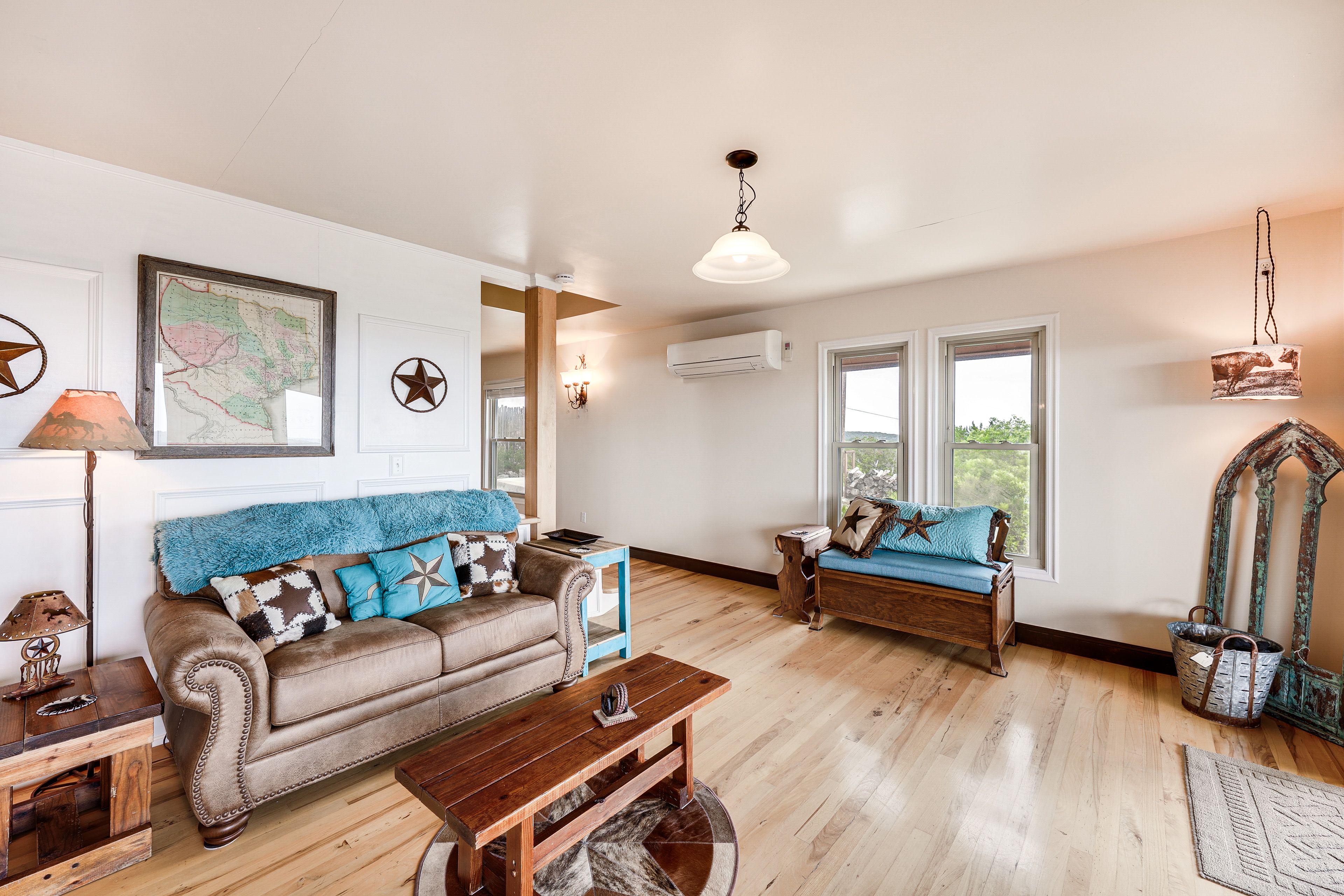 Sitting Room | 1st Floor