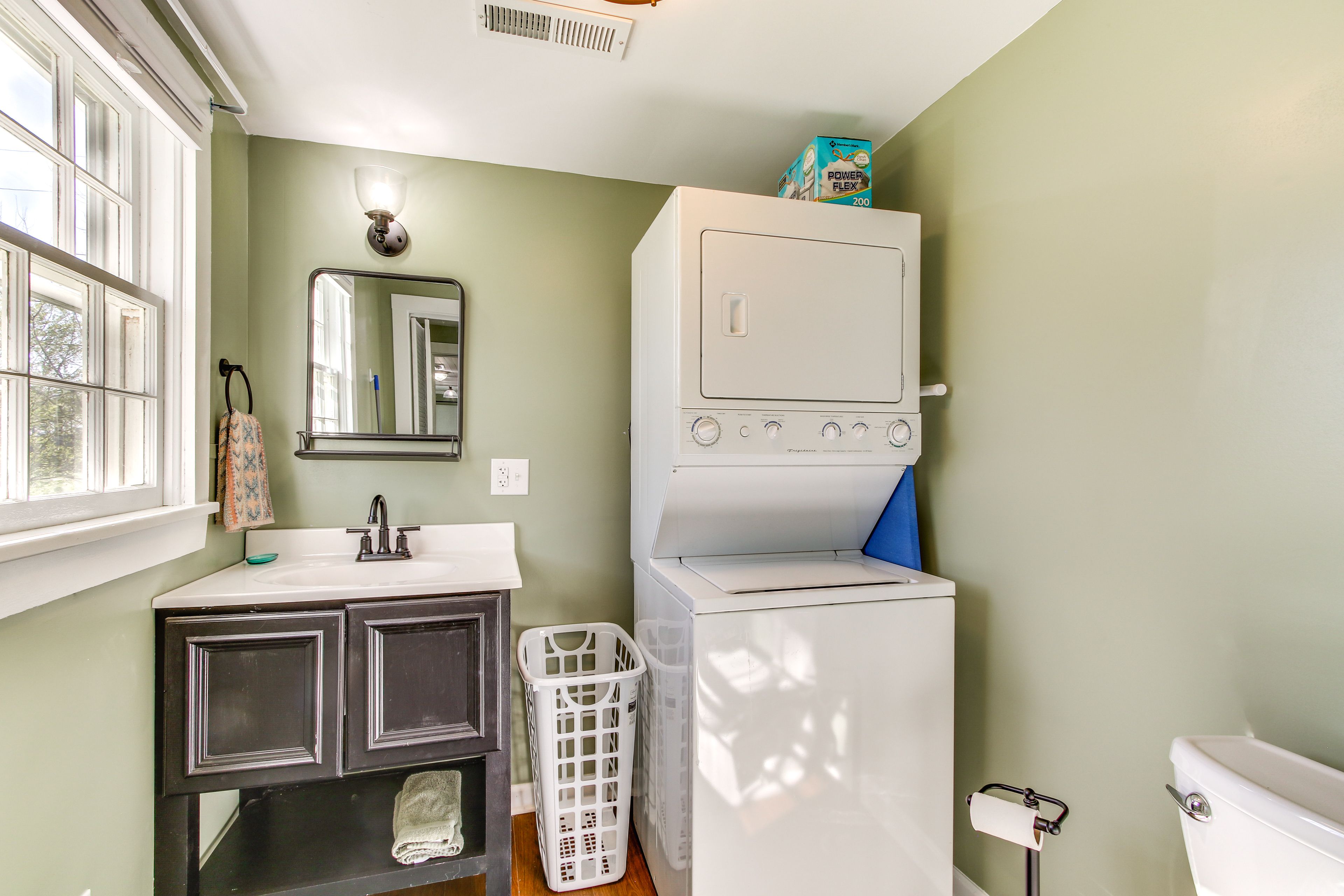 Half Bathroom | Washer & Dryer
