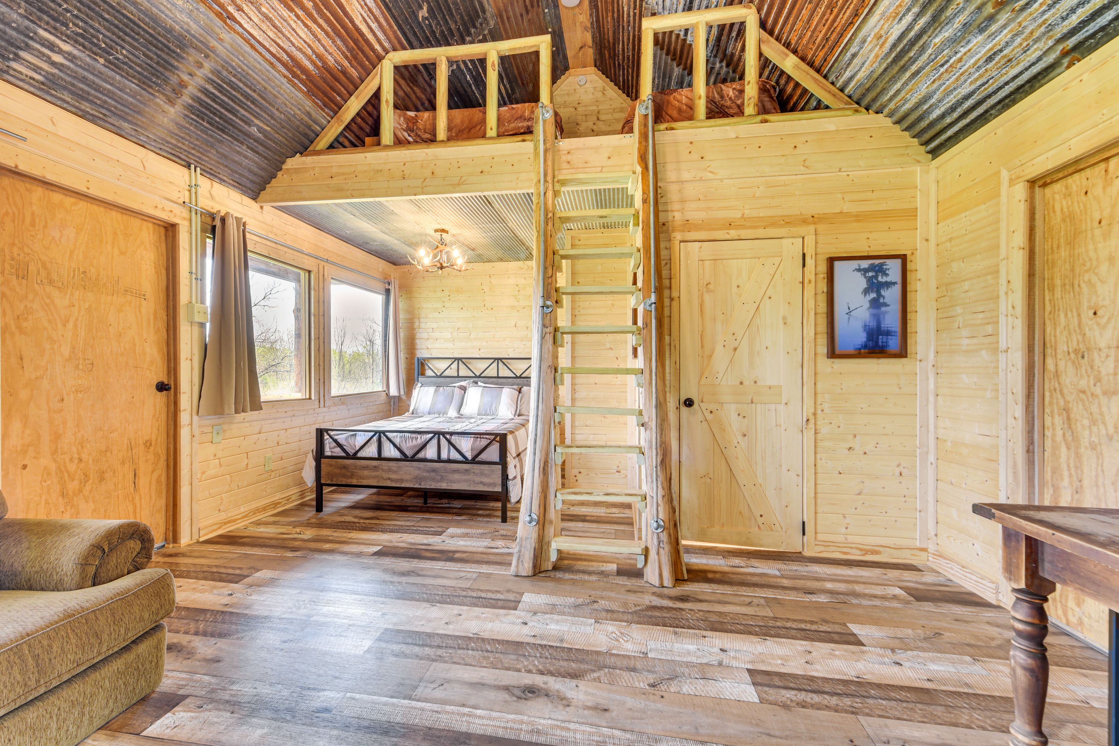 Studio | Main Level | Queen Bed | Linens Provided