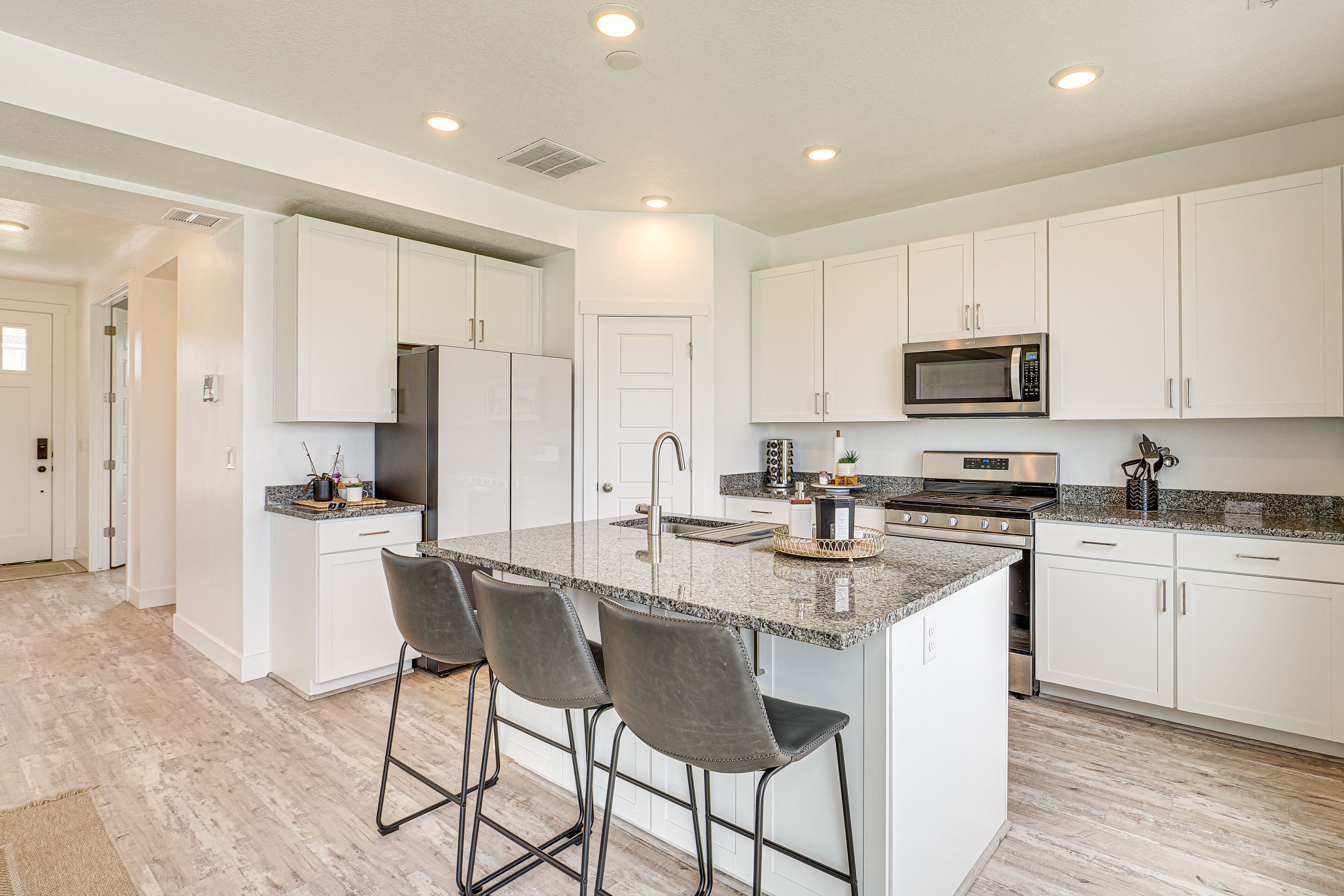 Kitchen | Cooking Basics | Dishwasher | 1st Floor
