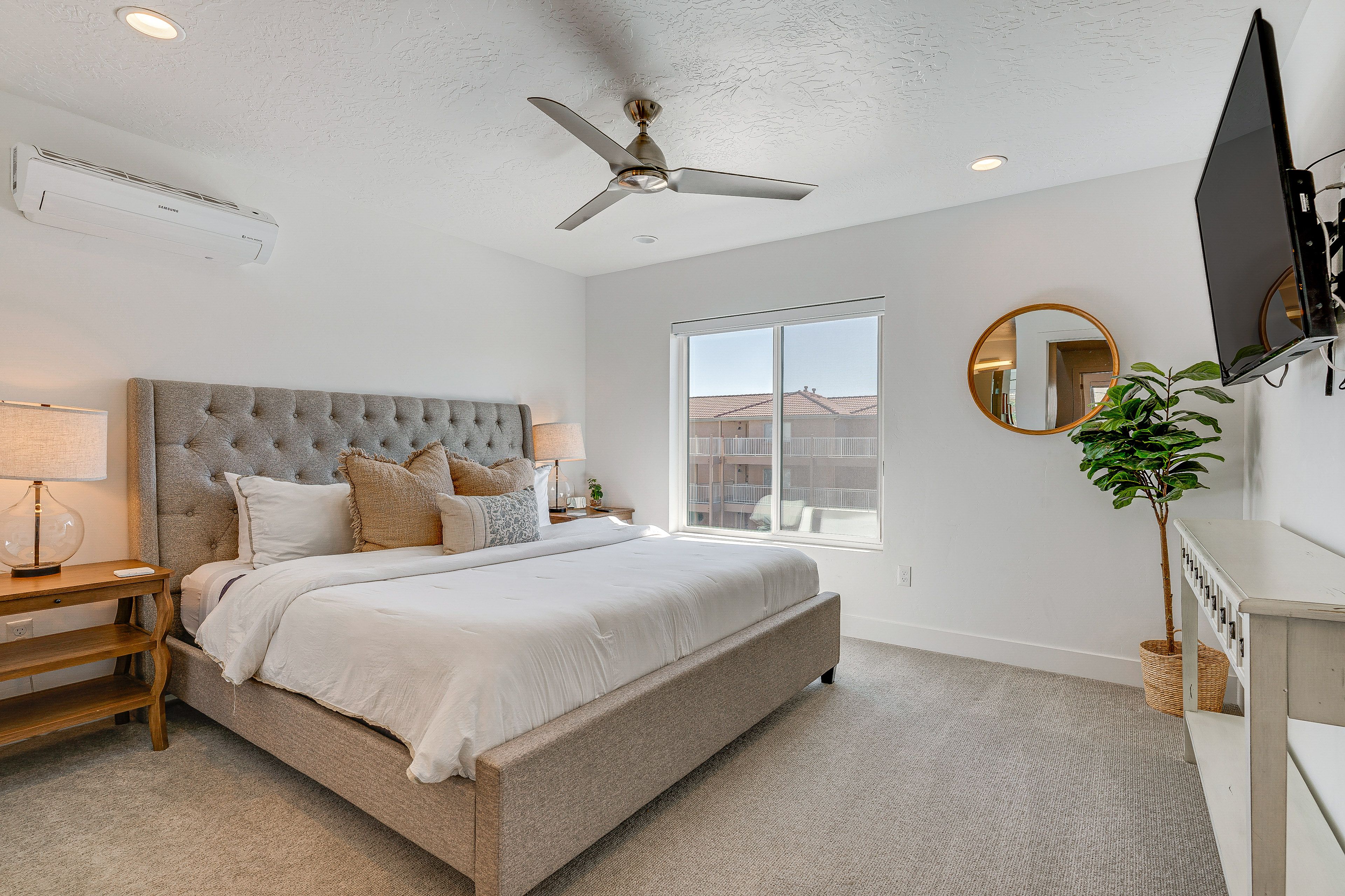 Bedroom 1 | 2nd Floor | King Bed | Smart TV | Linens Provided