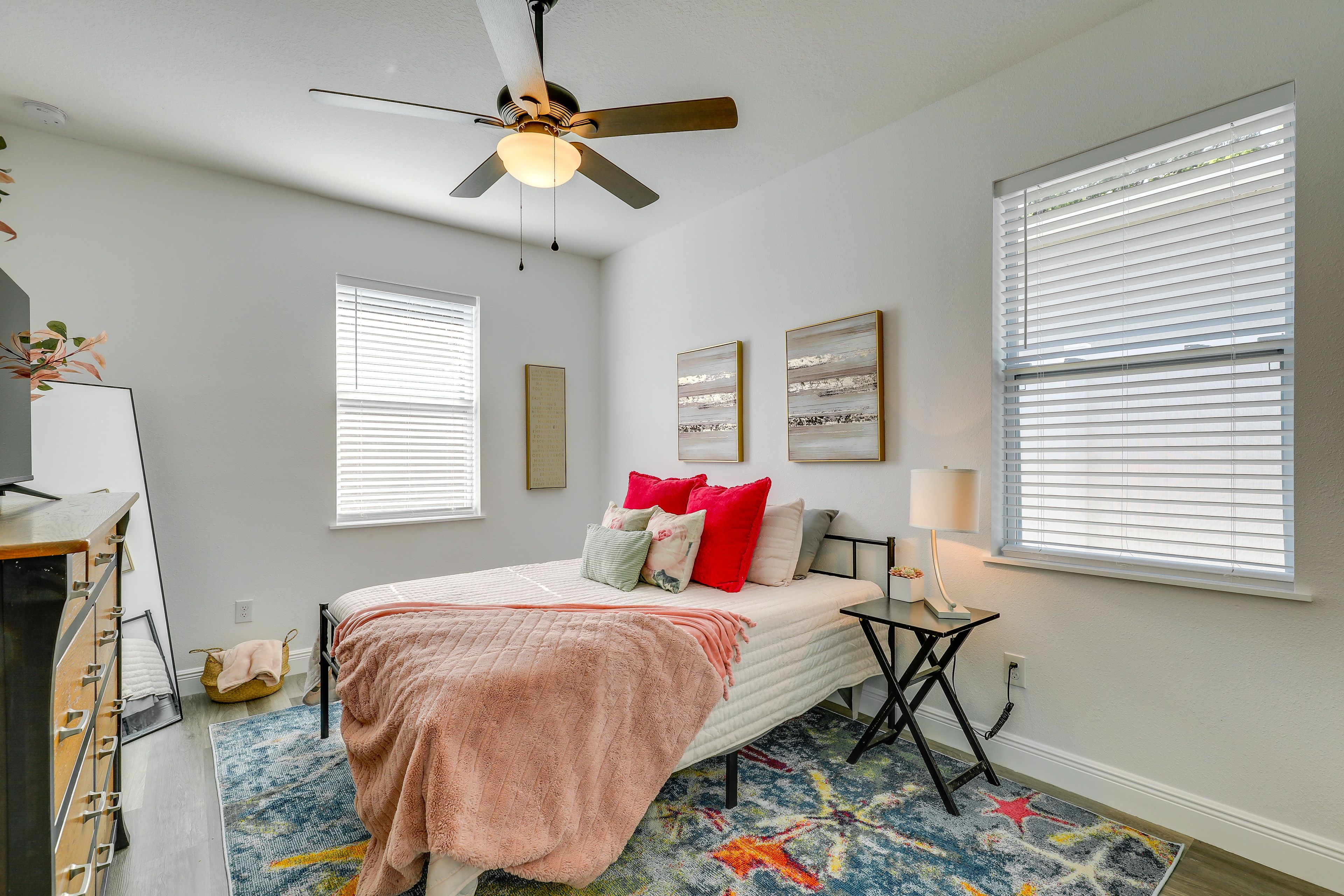 Bedroom 1 | Queen Bed | Flat-Screen TV