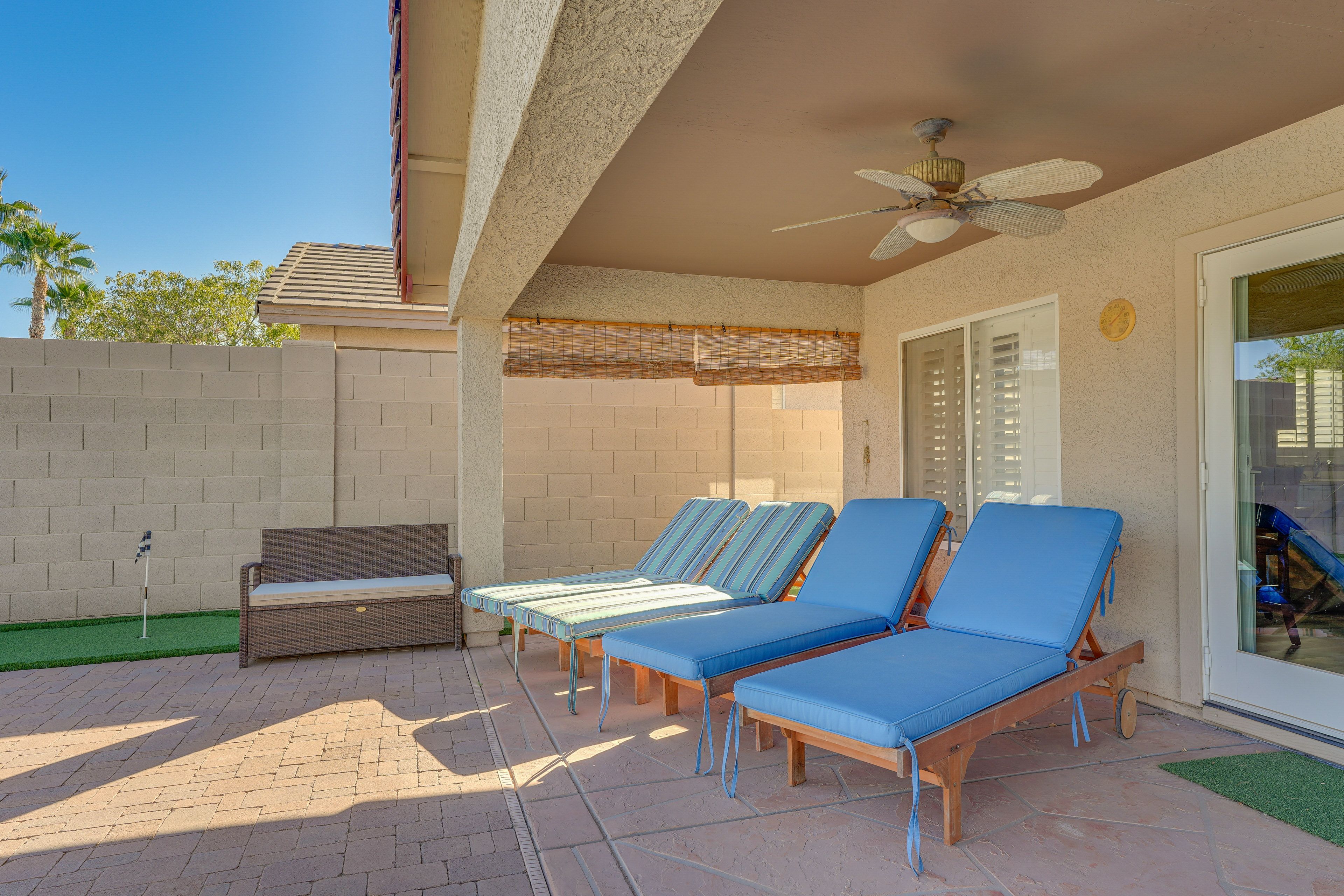 Patio | Lounge Chairs