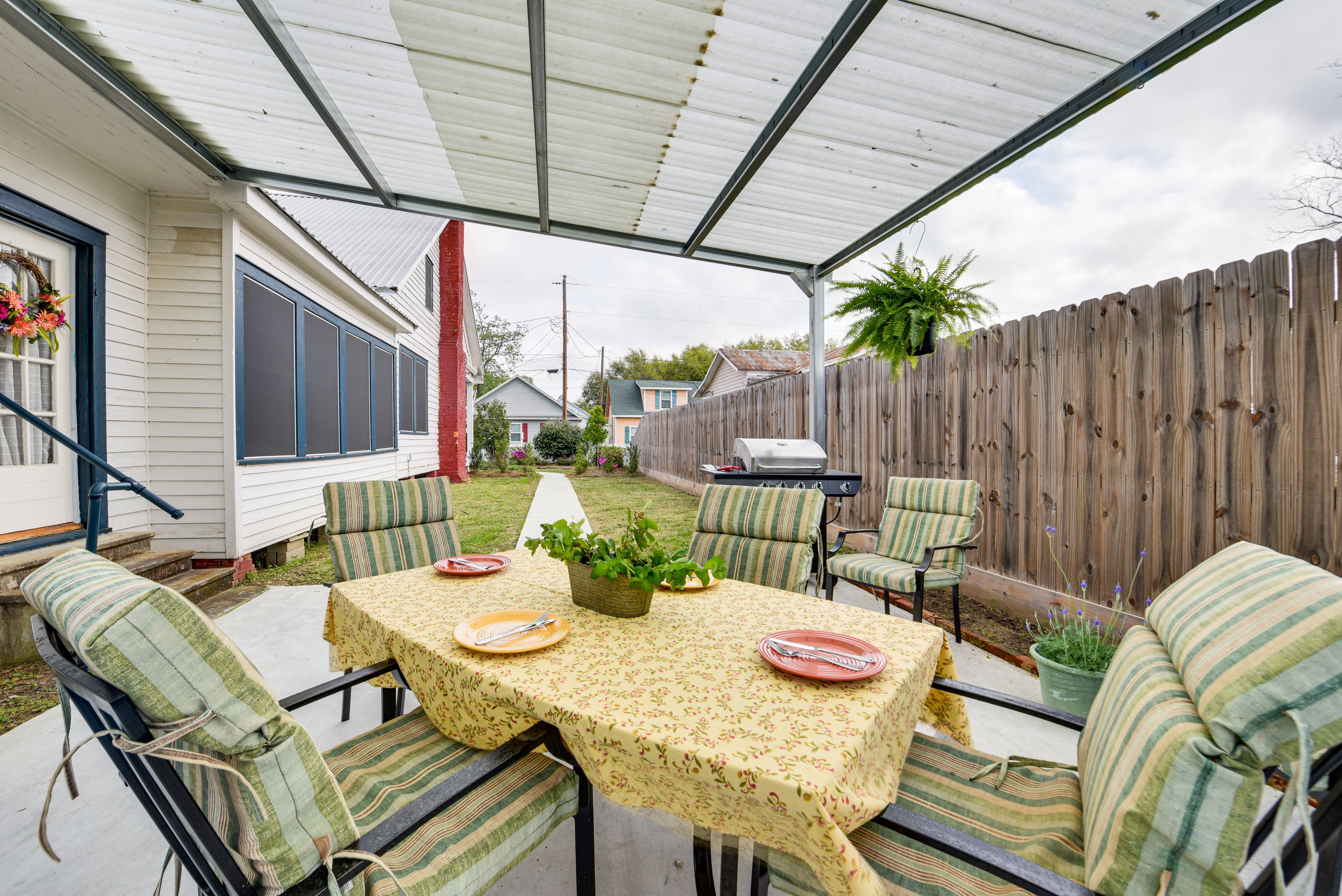 Private Patio | Outdoor Dining Area | Gas Grill (Propane Provided)