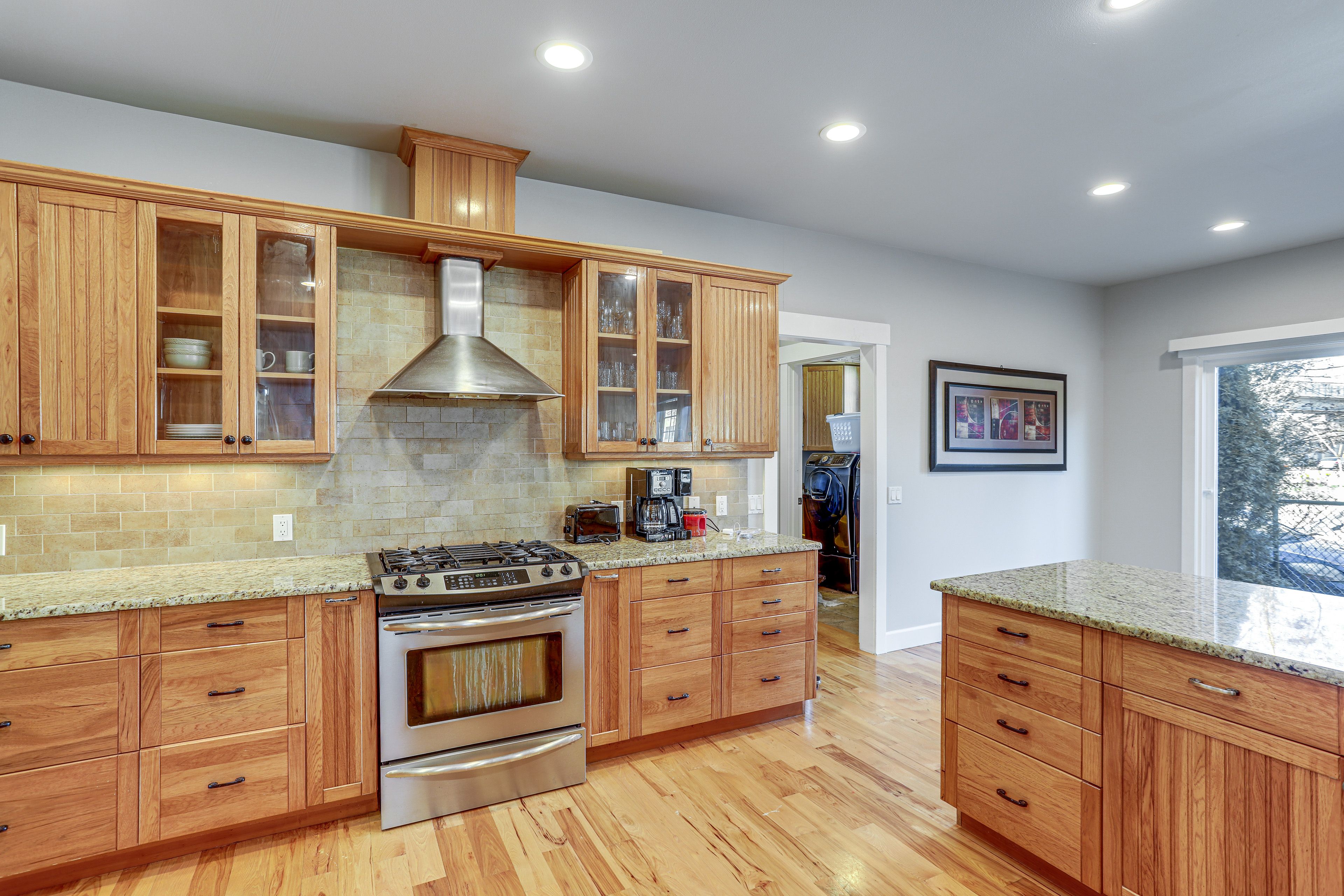 Kitchen | 1st Floor | Dishwasher | Refrigerator | Toaster Oven