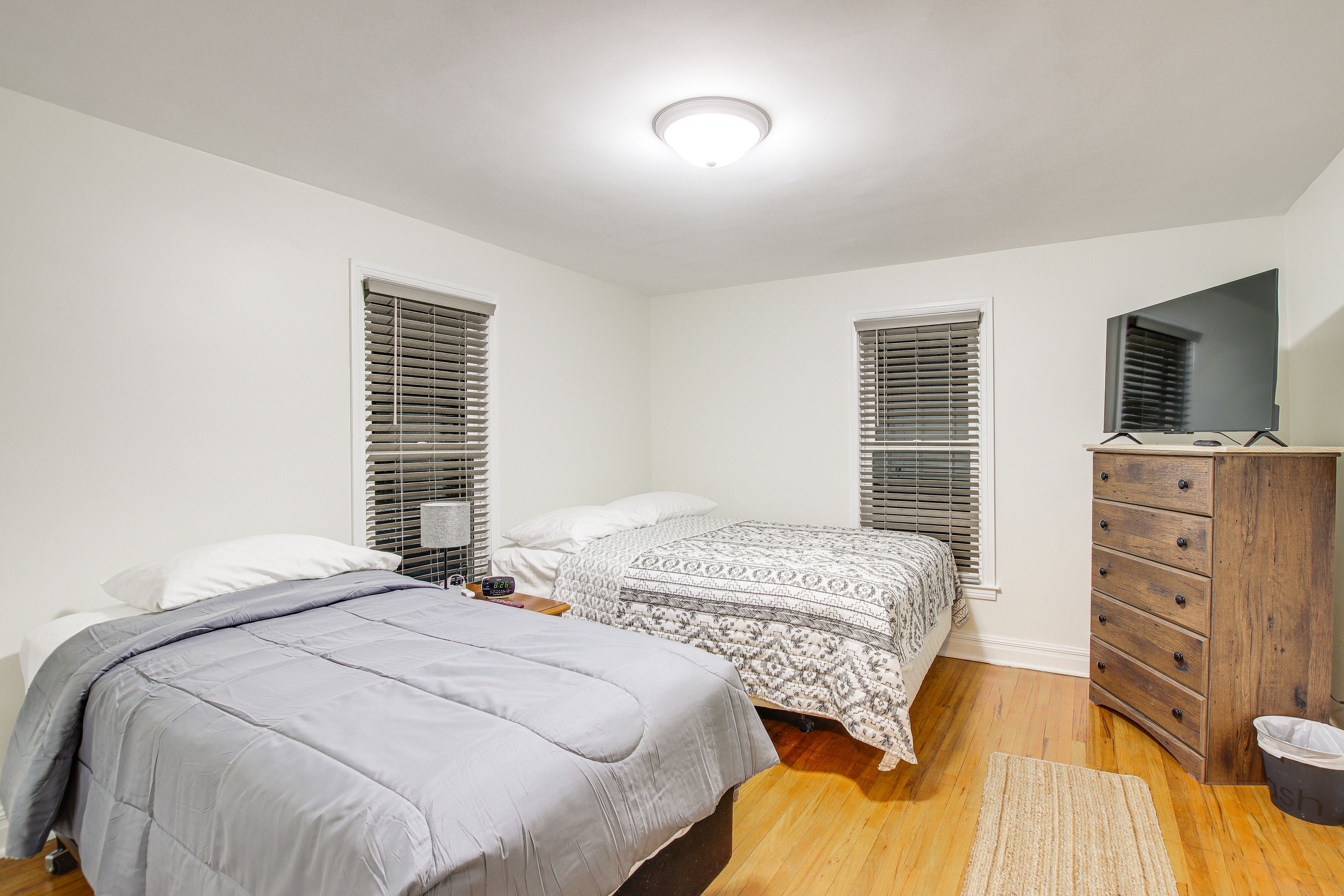 Bedroom 3 | Queen Bed | Twin Bed | Smart TV | 2nd Floor