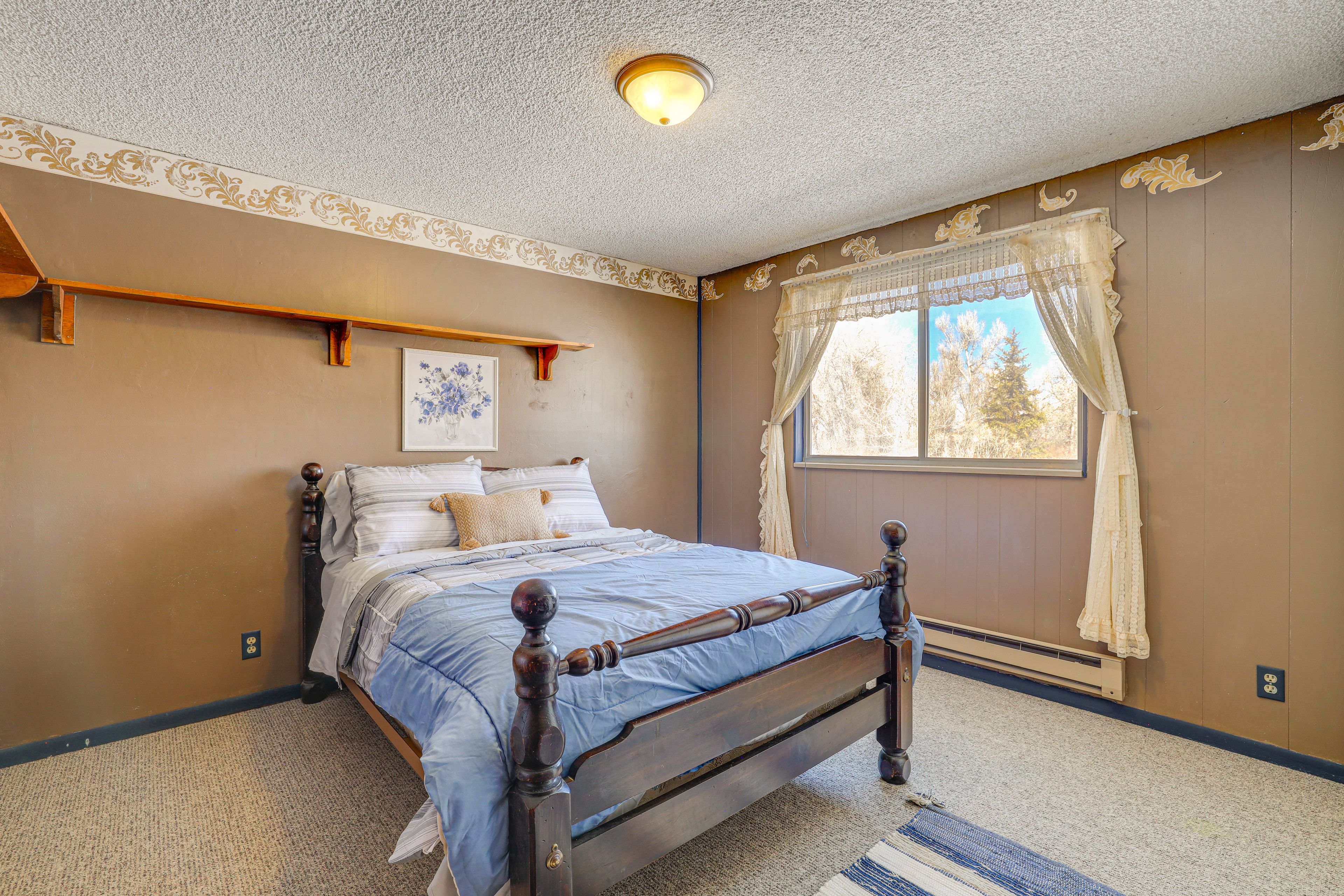 Bedroom 2 | Full Bed | Main Level
