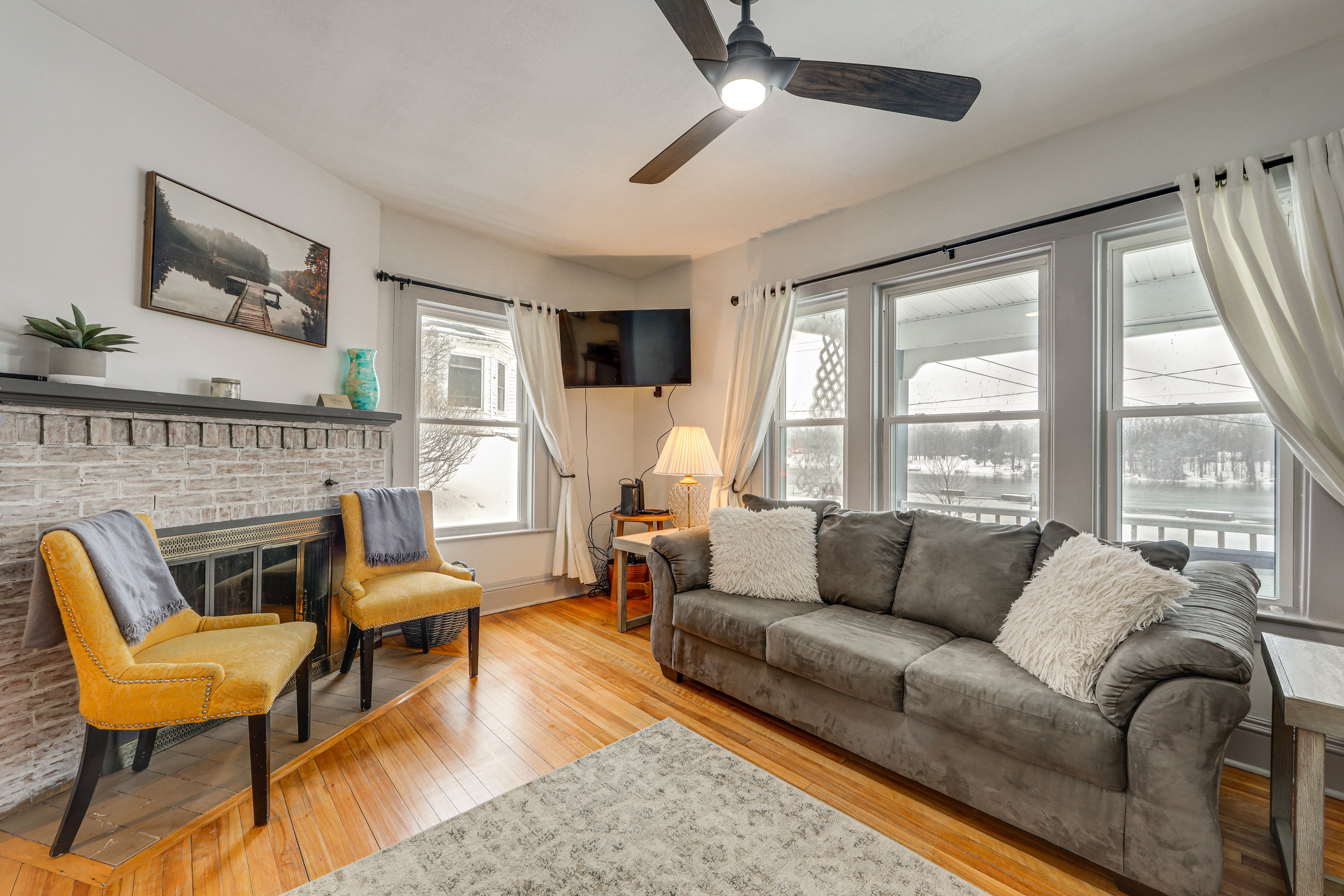 Phoenix Vacation Rental | 2BR | 1BA | 1,200 Sq Ft | Steps to Enter