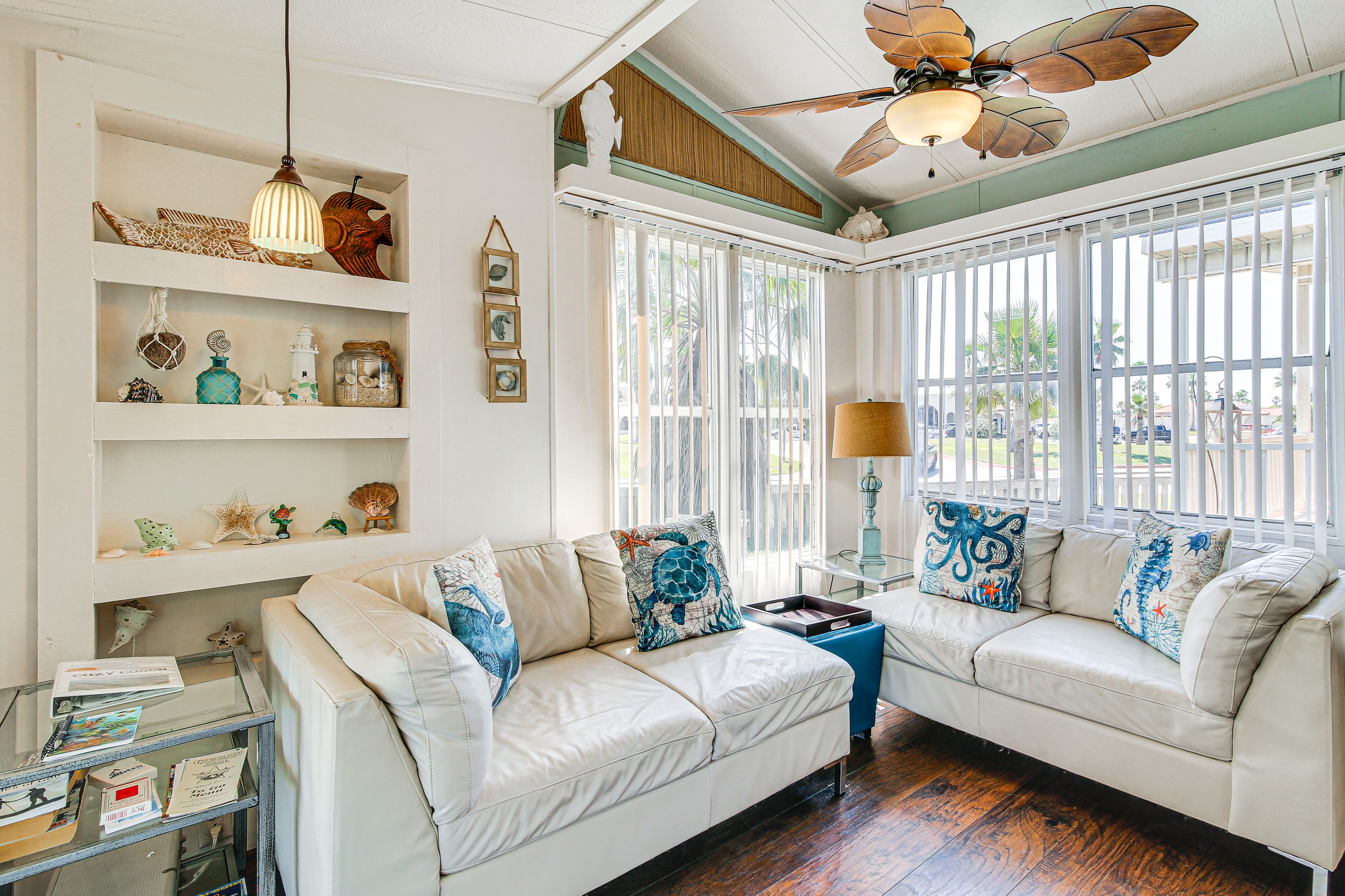 Living Room | Single-Story Cottage | Self Check-In | On-Site Golf Course