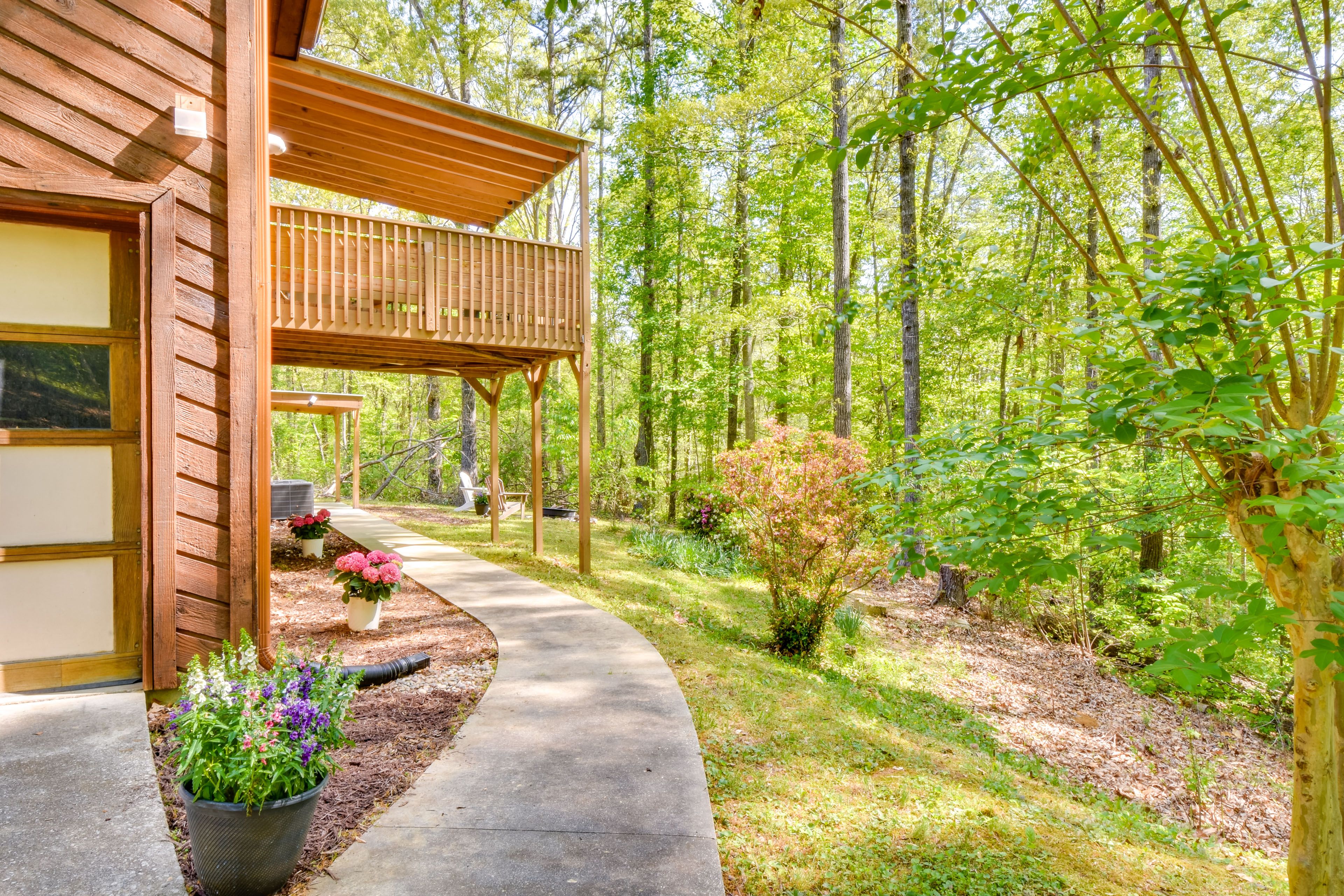 Walkway to Driveway