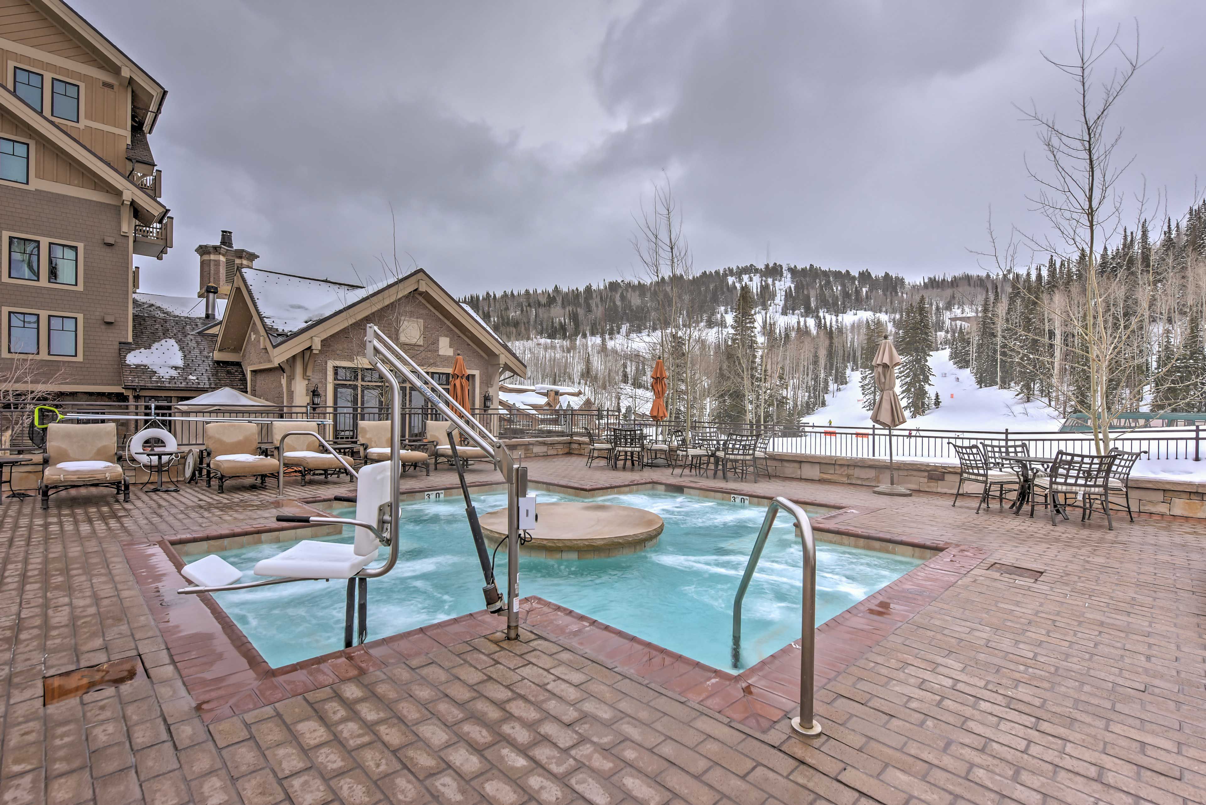 Outdoor Community Spa