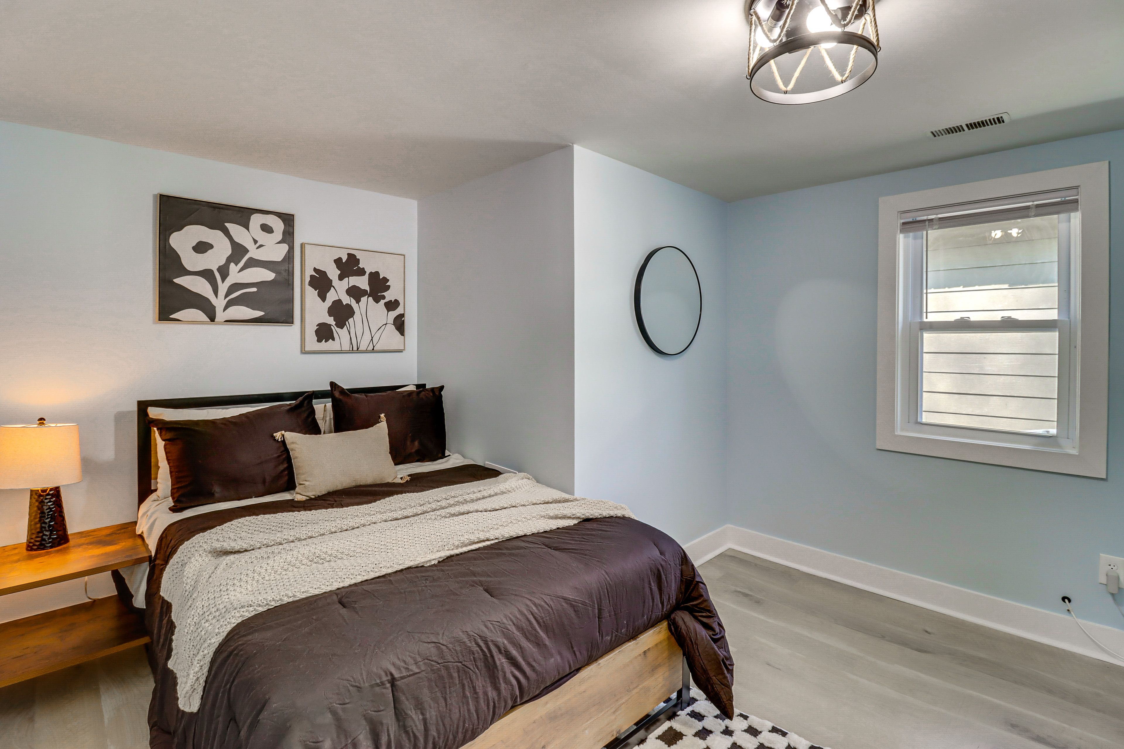 Bedroom 2 | Queen Bed | Amazon Fire TV