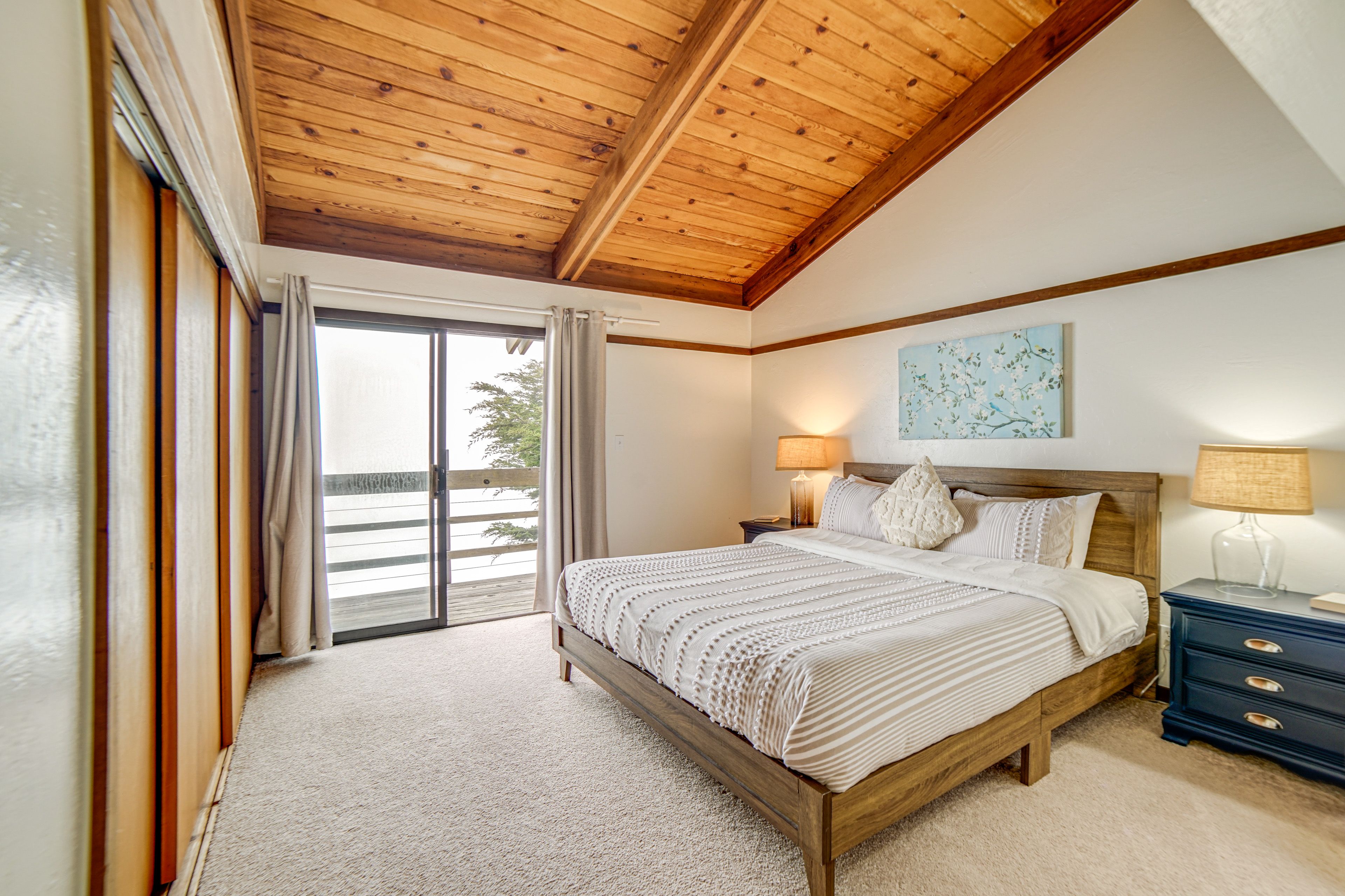 Bedroom 1 | King Bed | 2nd Floor