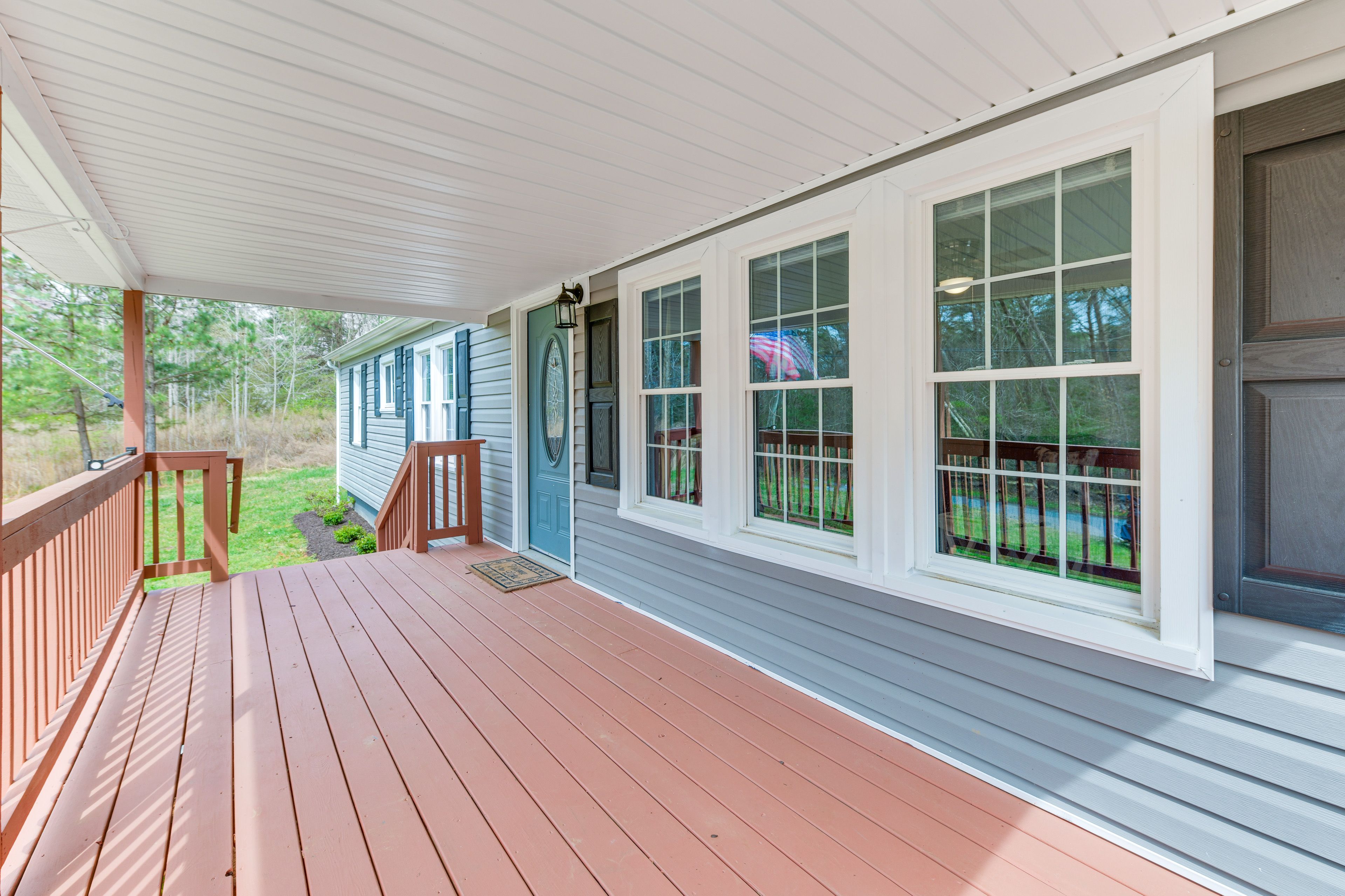 Front Deck | Private Entrance