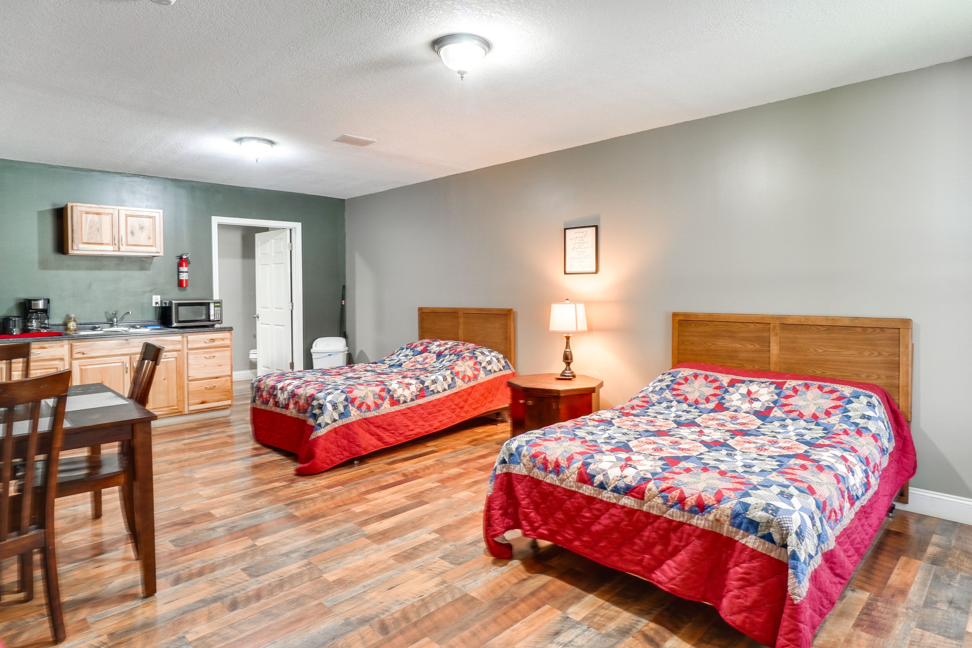 Studio | 2 Full Beds | Free WiFi | Mini-Split A/C & Heat