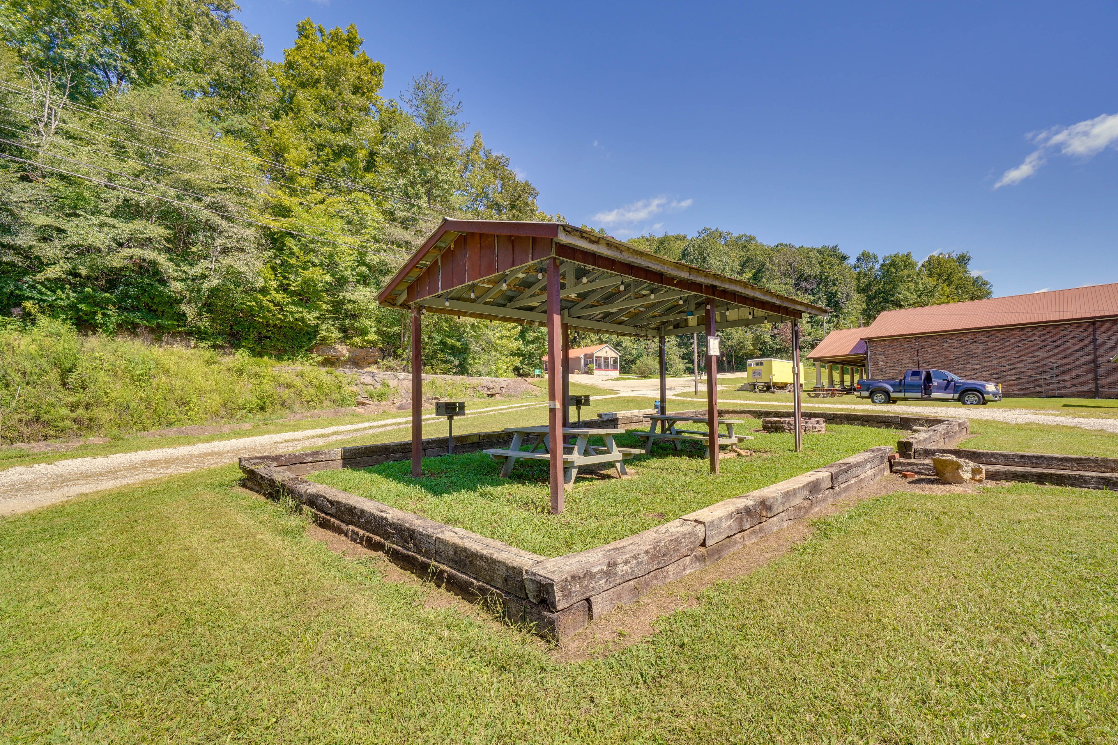 Rosedale Mountain Retreat | Community Gazebo & Fire Pit
