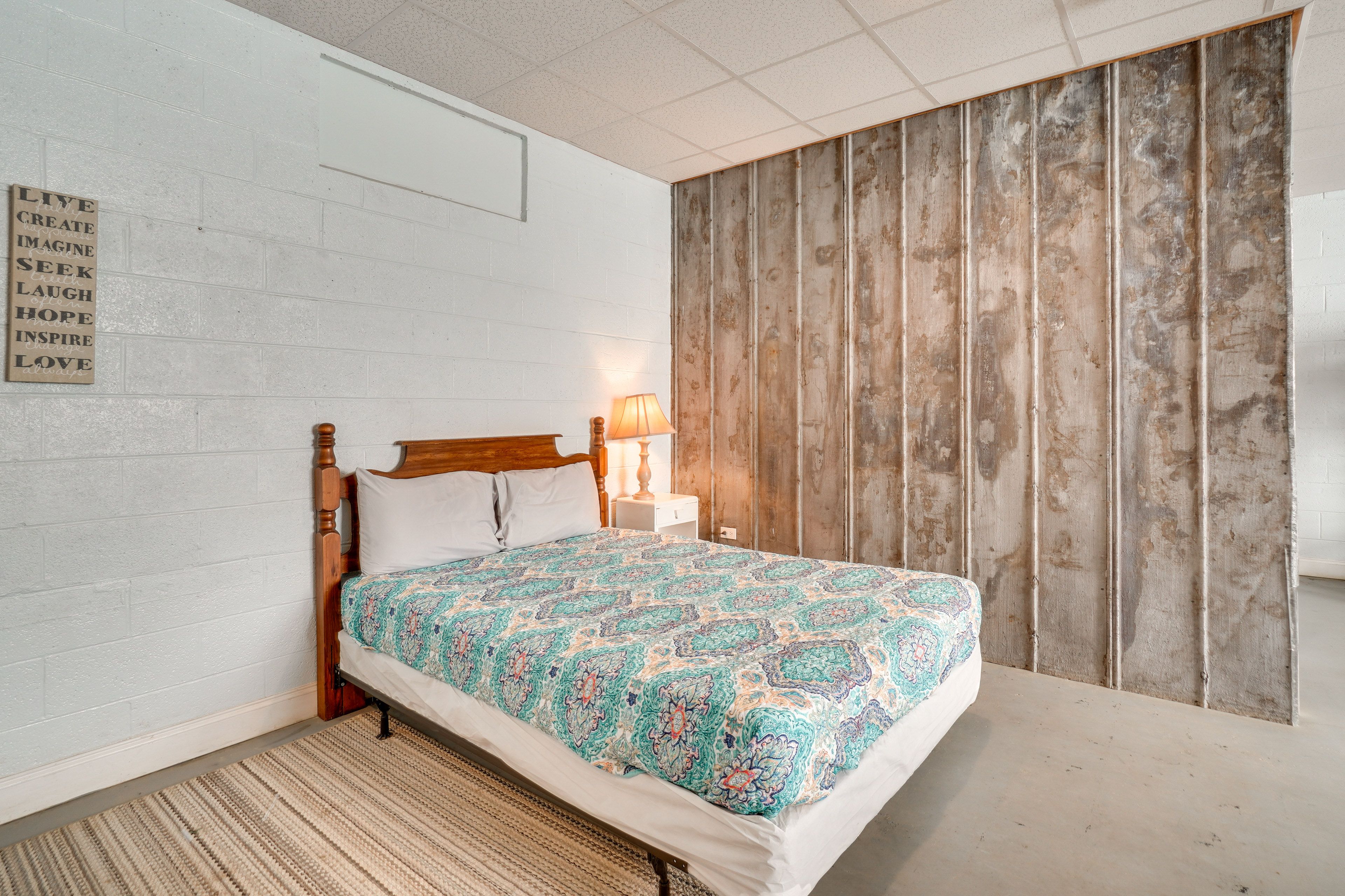 Living Area | Queen Bed | Linens Provided