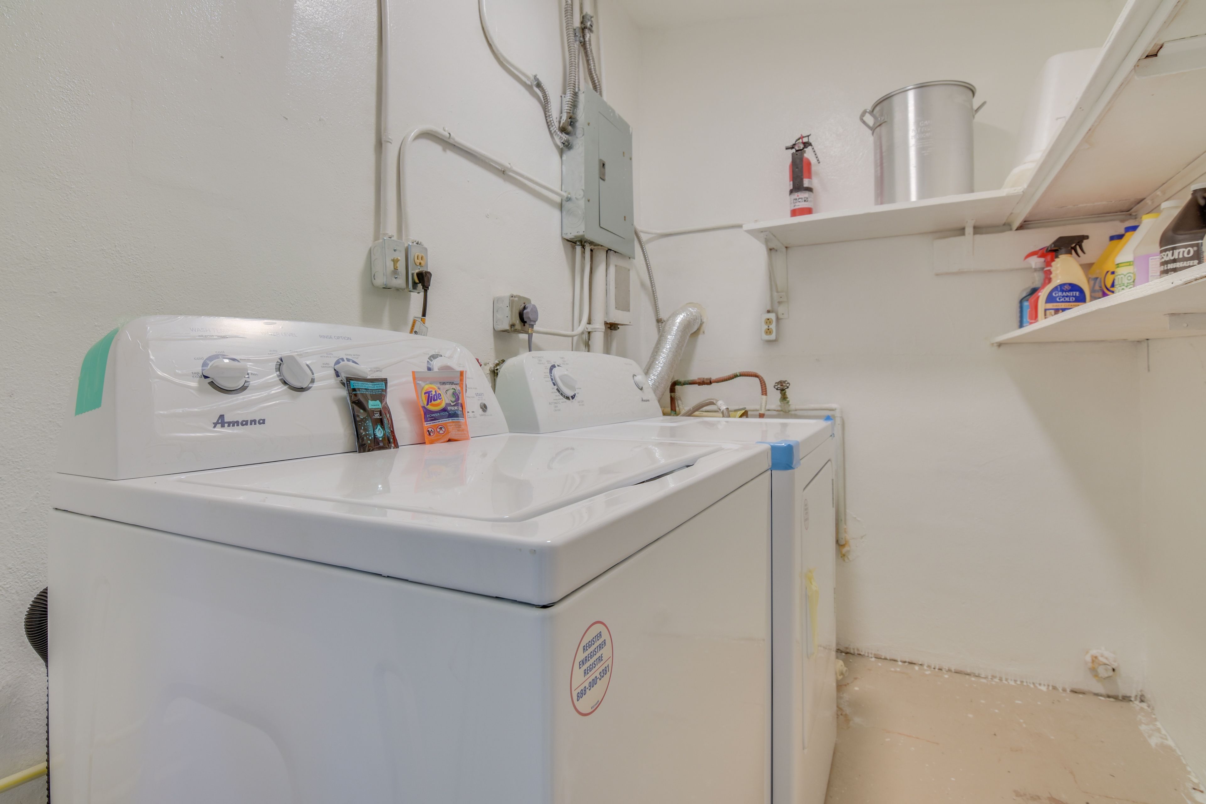 In-Unit Washer & Dryer | Laundry Detergent Provided