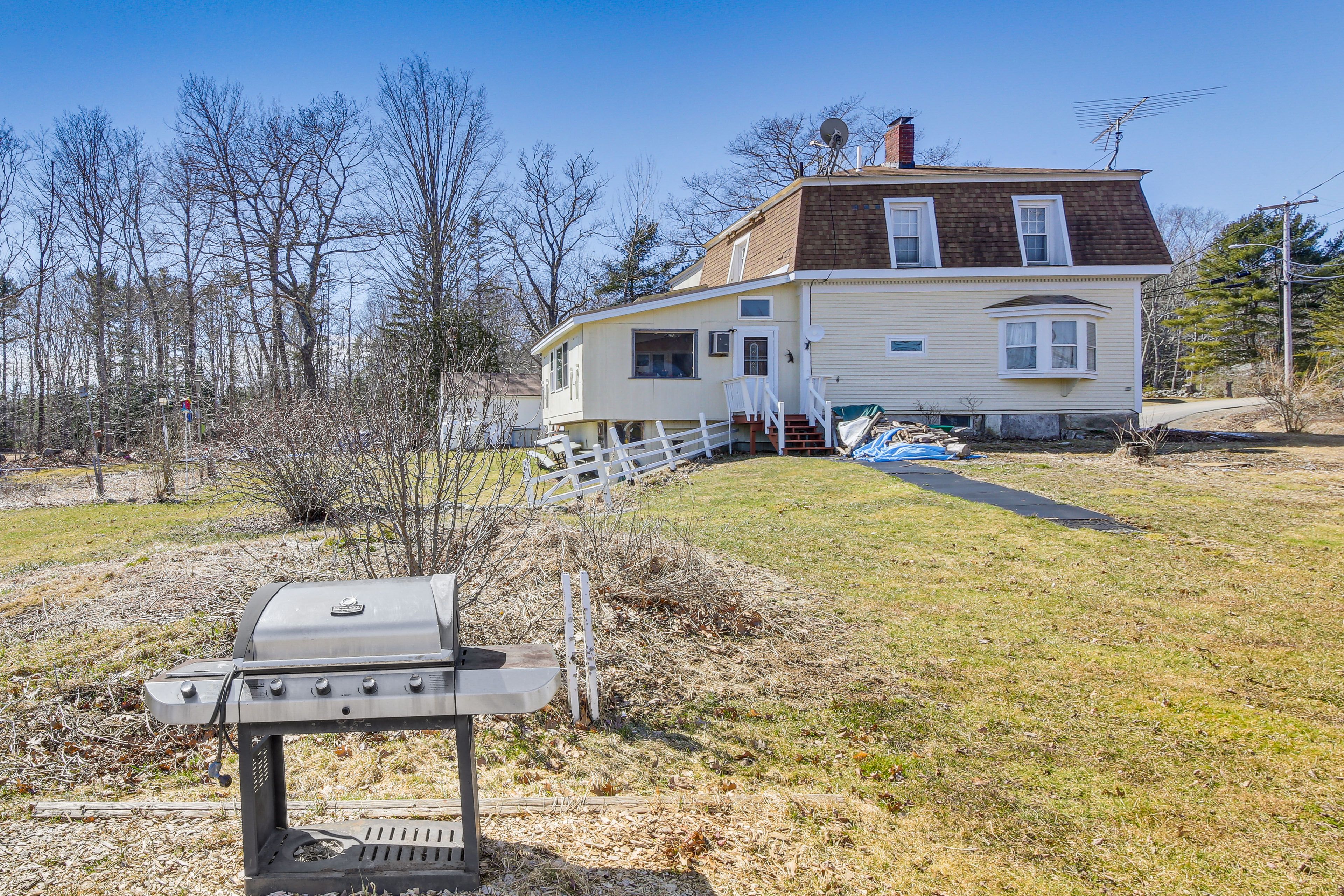 Exterior | Private Yard | Gas Grill | Playground