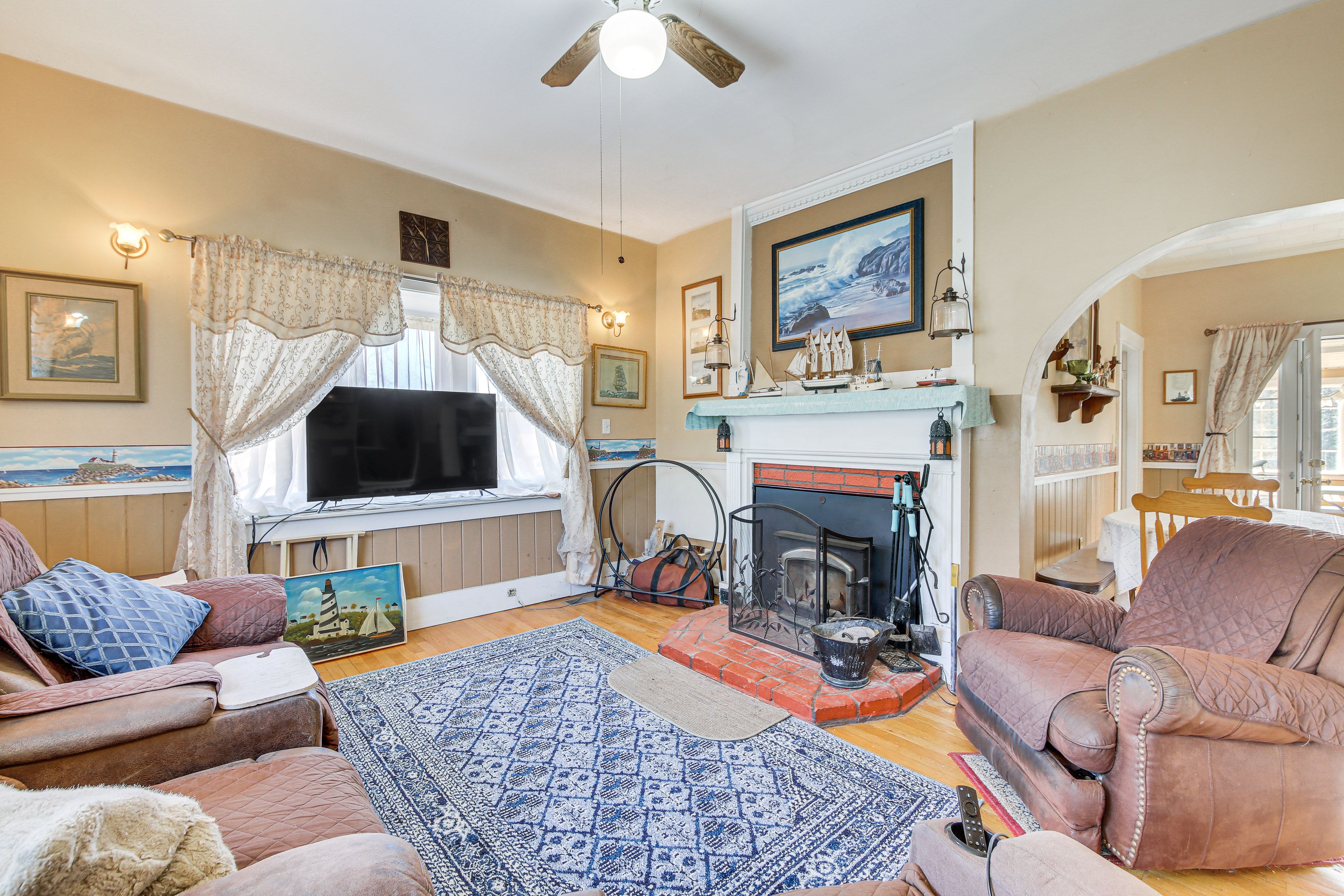 Round Pond Vacation Rental | 3BR | 3BA | 3,000 Sq Ft | Step-Free Access