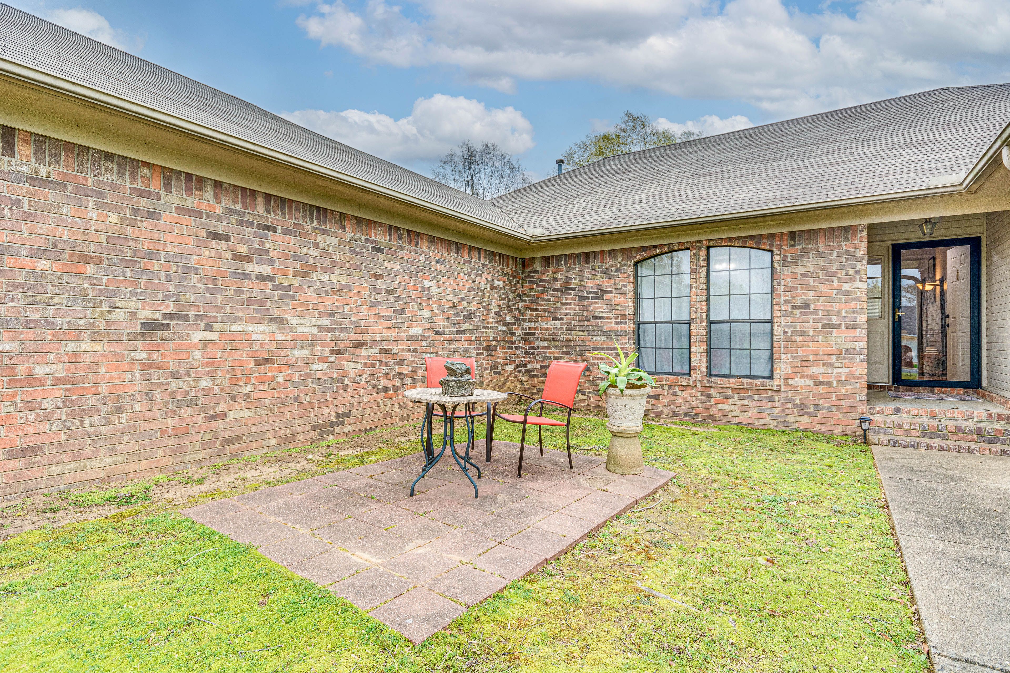 Front Patio | Bistro Table