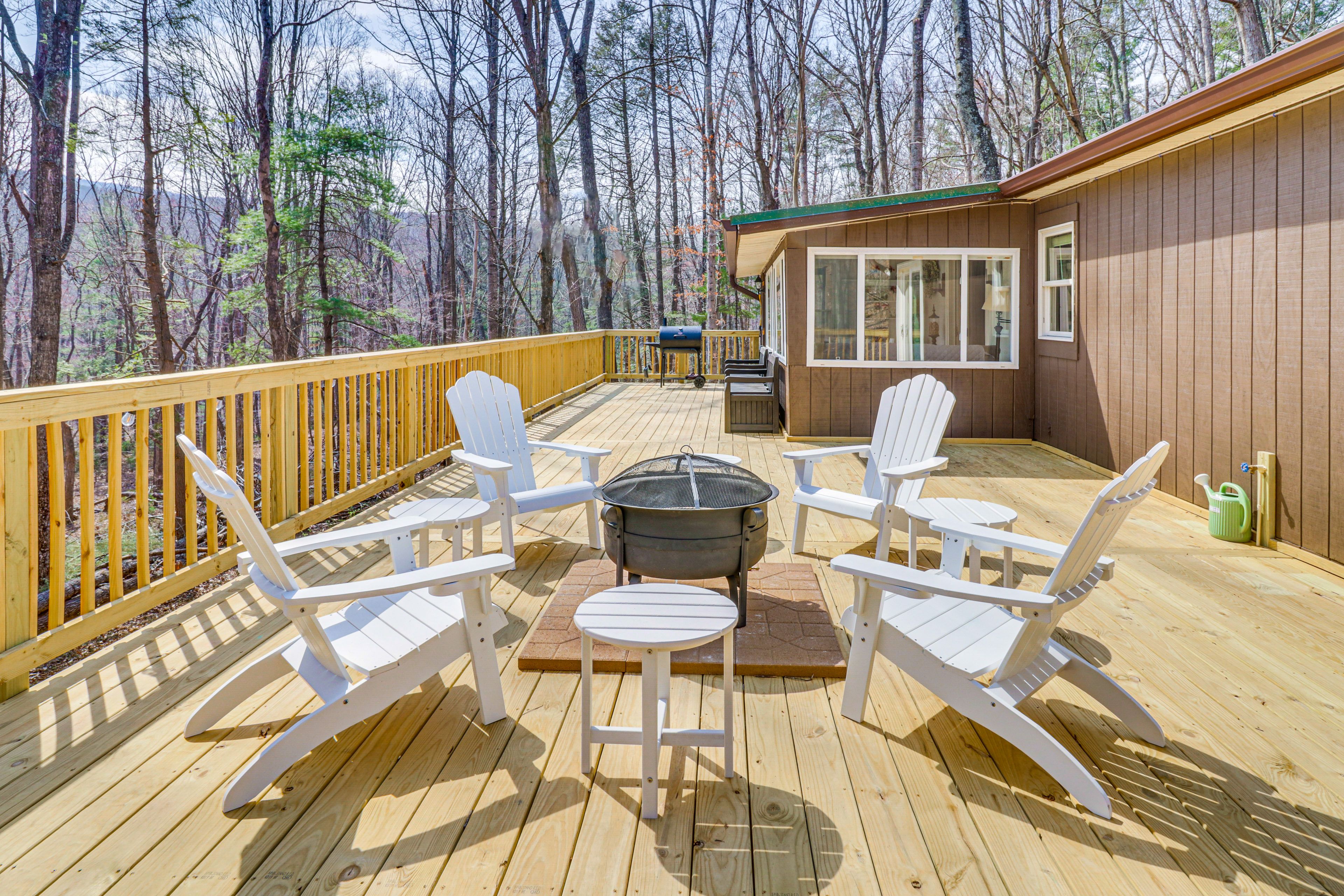 Lost City Vacation Rental | 3BR | 2BA | 900 Sq Ft | Step-Free Access