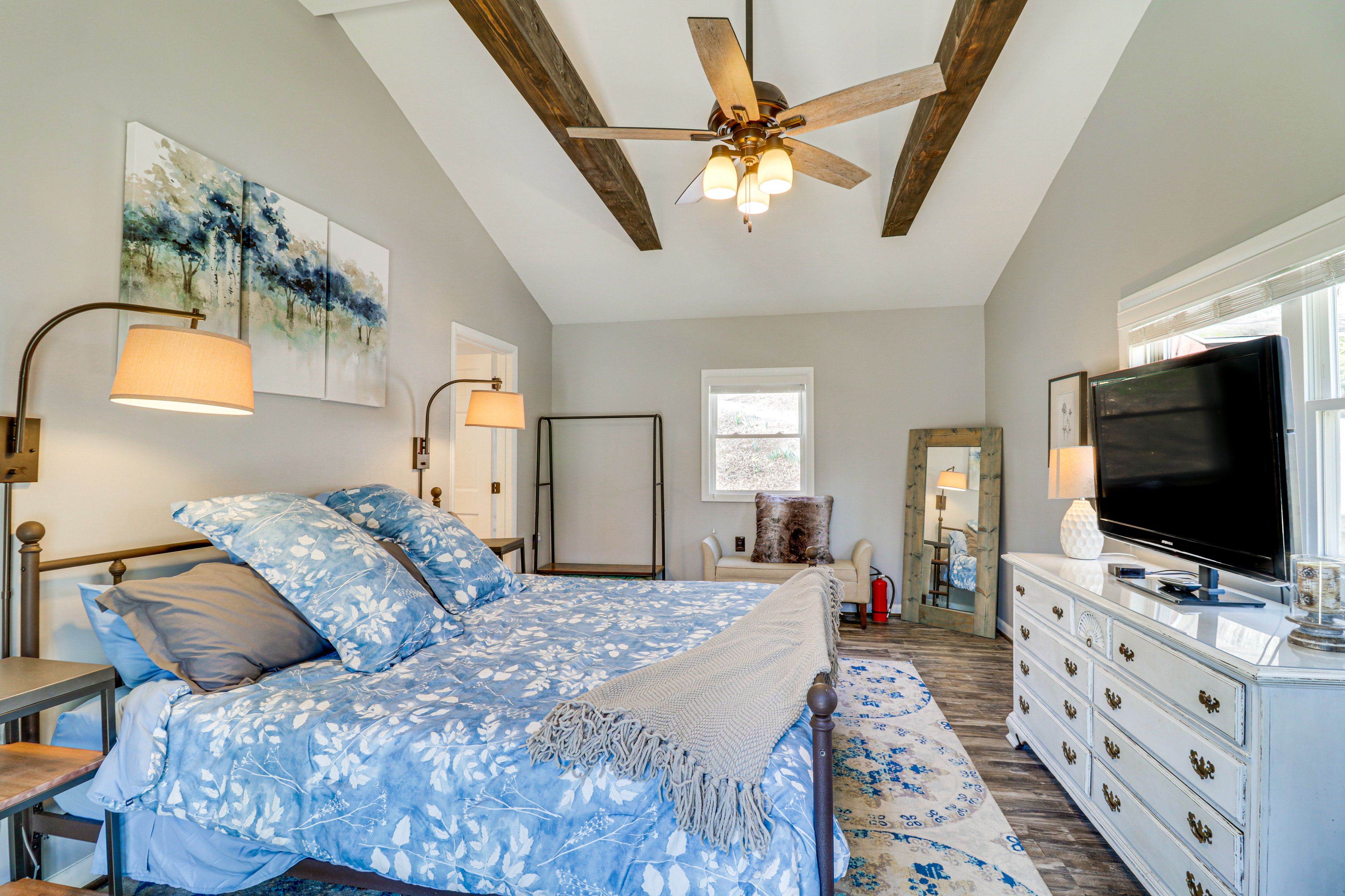 Bedroom Suite | King Bed | Access to Deck | Central Air Conditioning/Heat