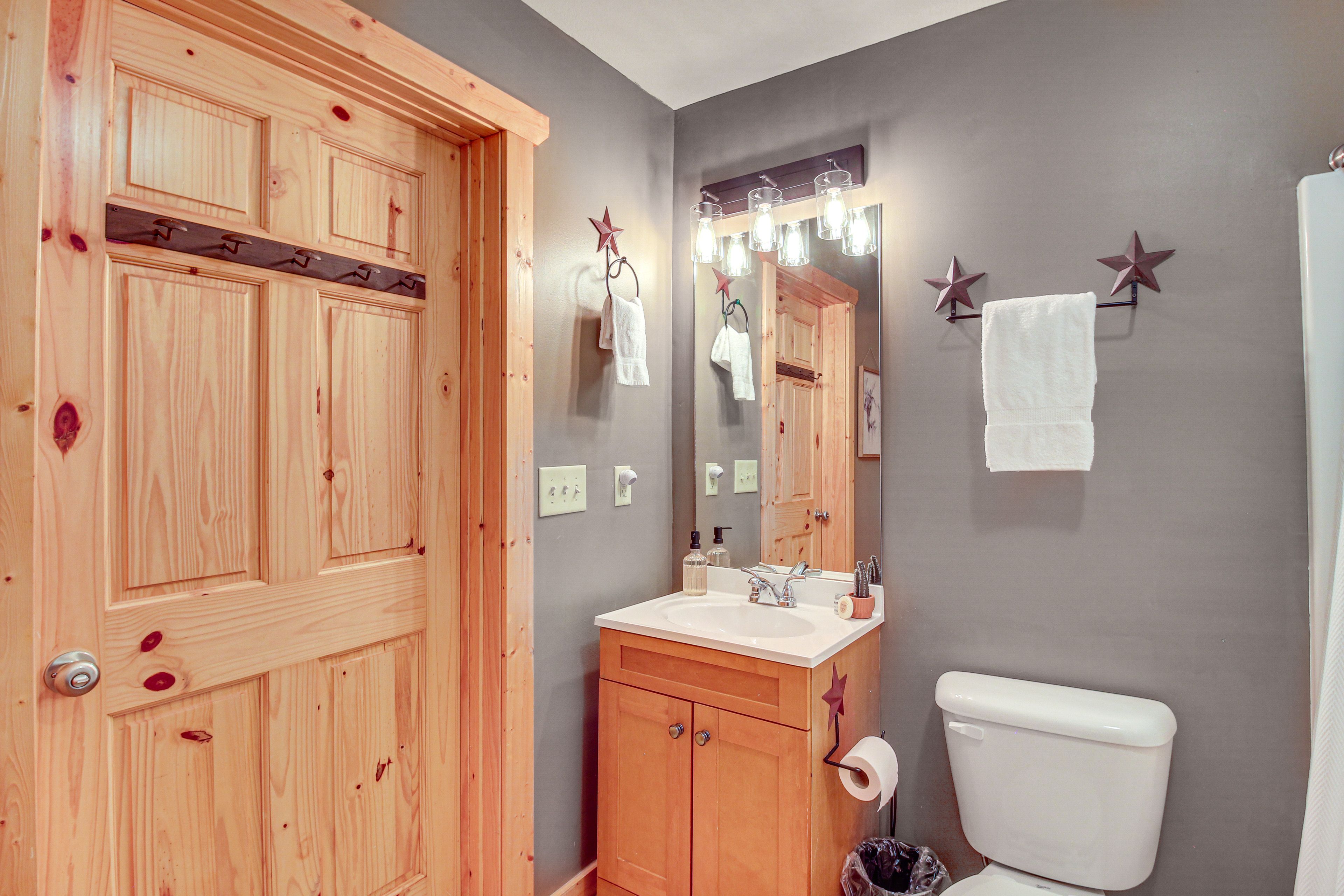 Full Bathroom | Lower Level