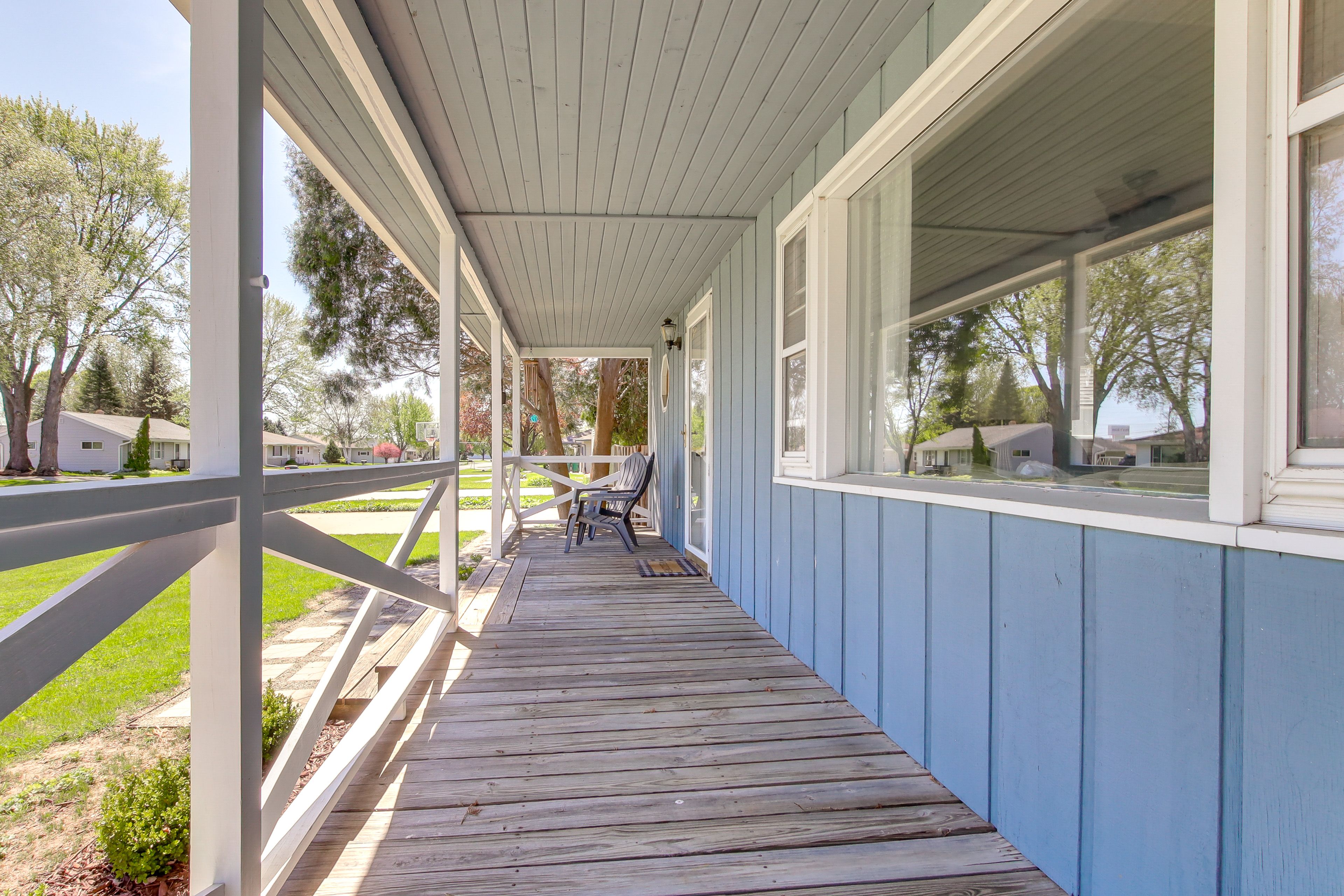 Front Porch | Outdoor Seating