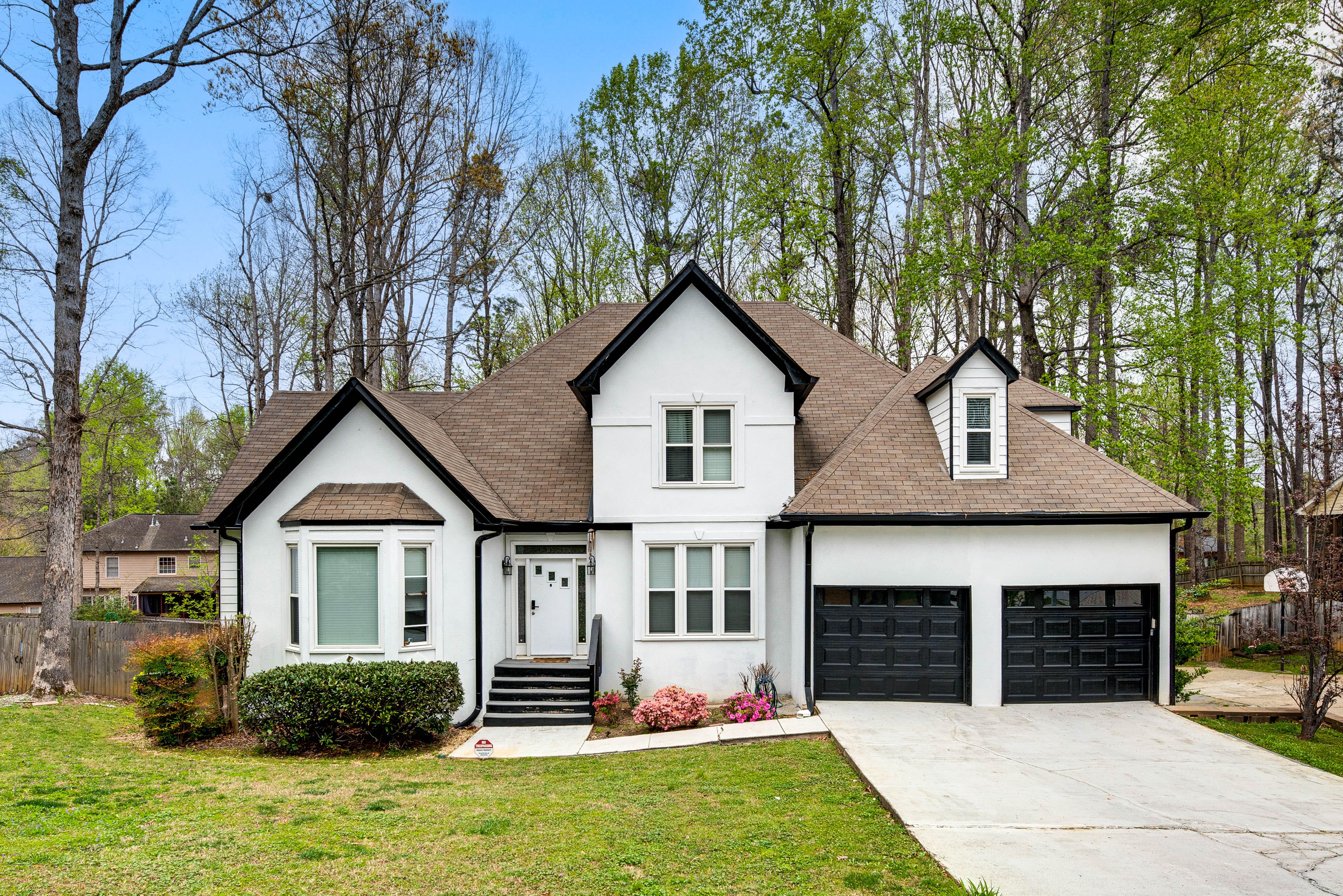 Powder Springs Vacation Rental | 4BR | 3BA | 3,800 Sq Ft | Stairs Required