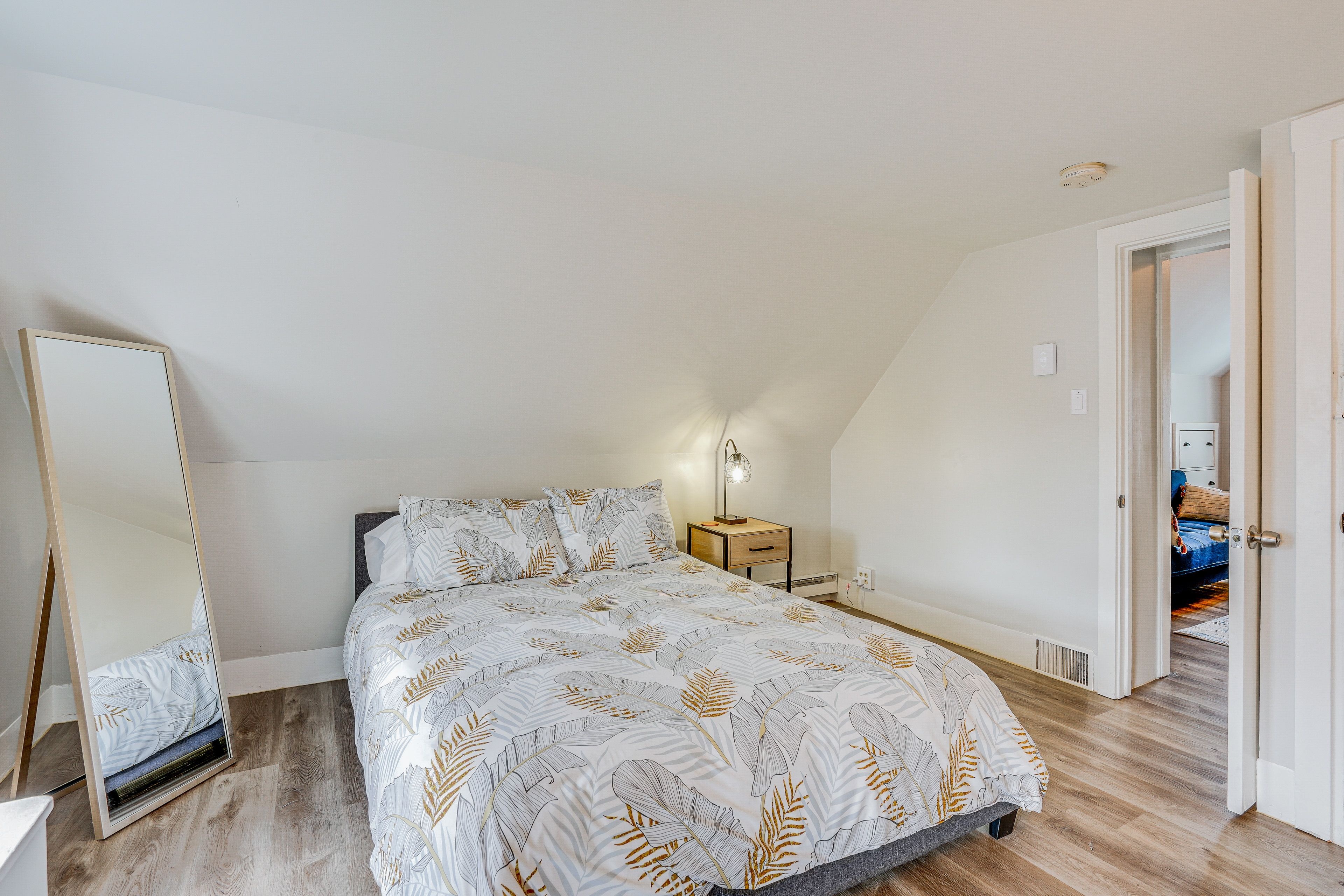 Bedroom 1 | Queen Bed | Linens Provided