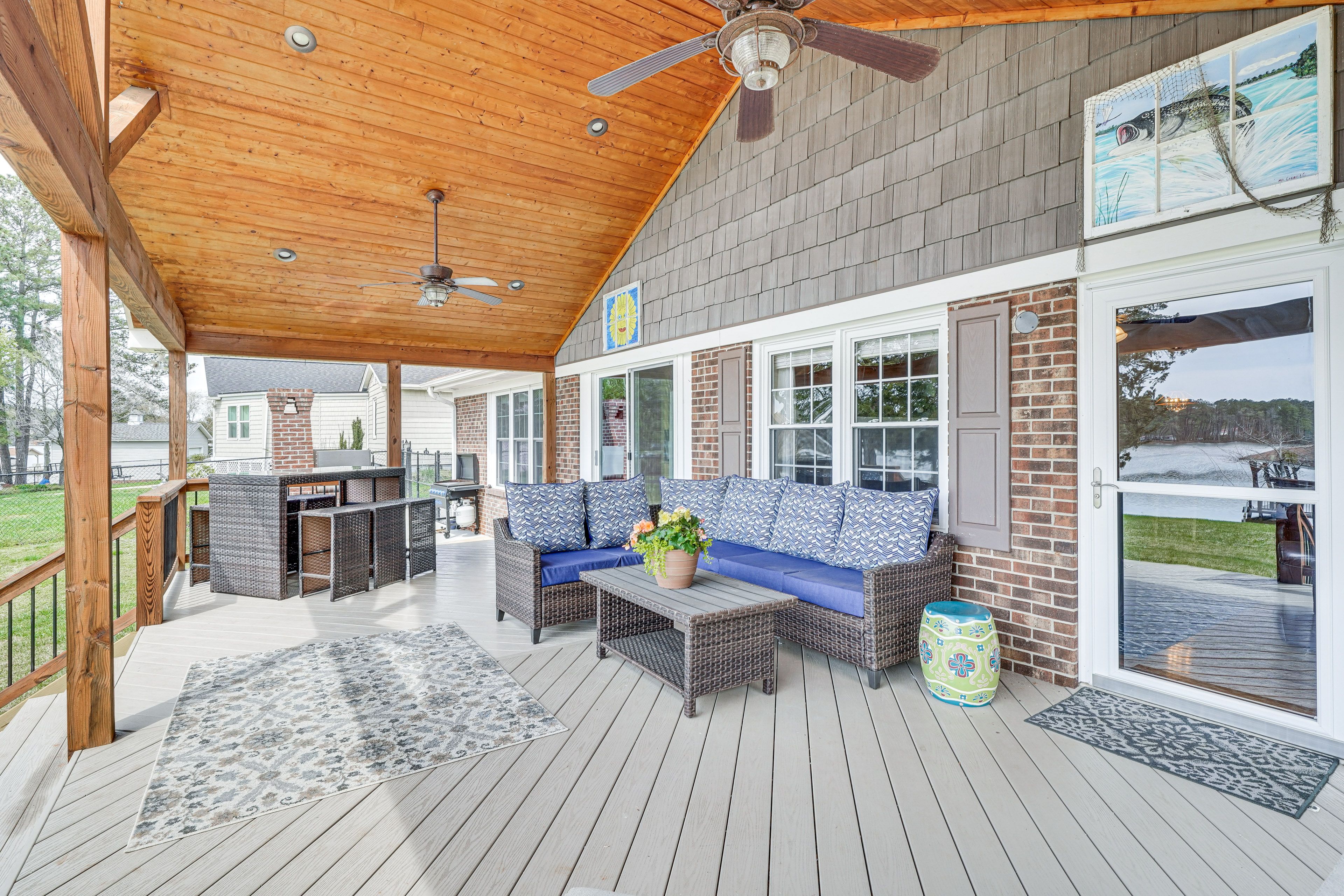 Covered Deck | Charcoal Grill | Flat-Top Gas Grill (Propane Provided)