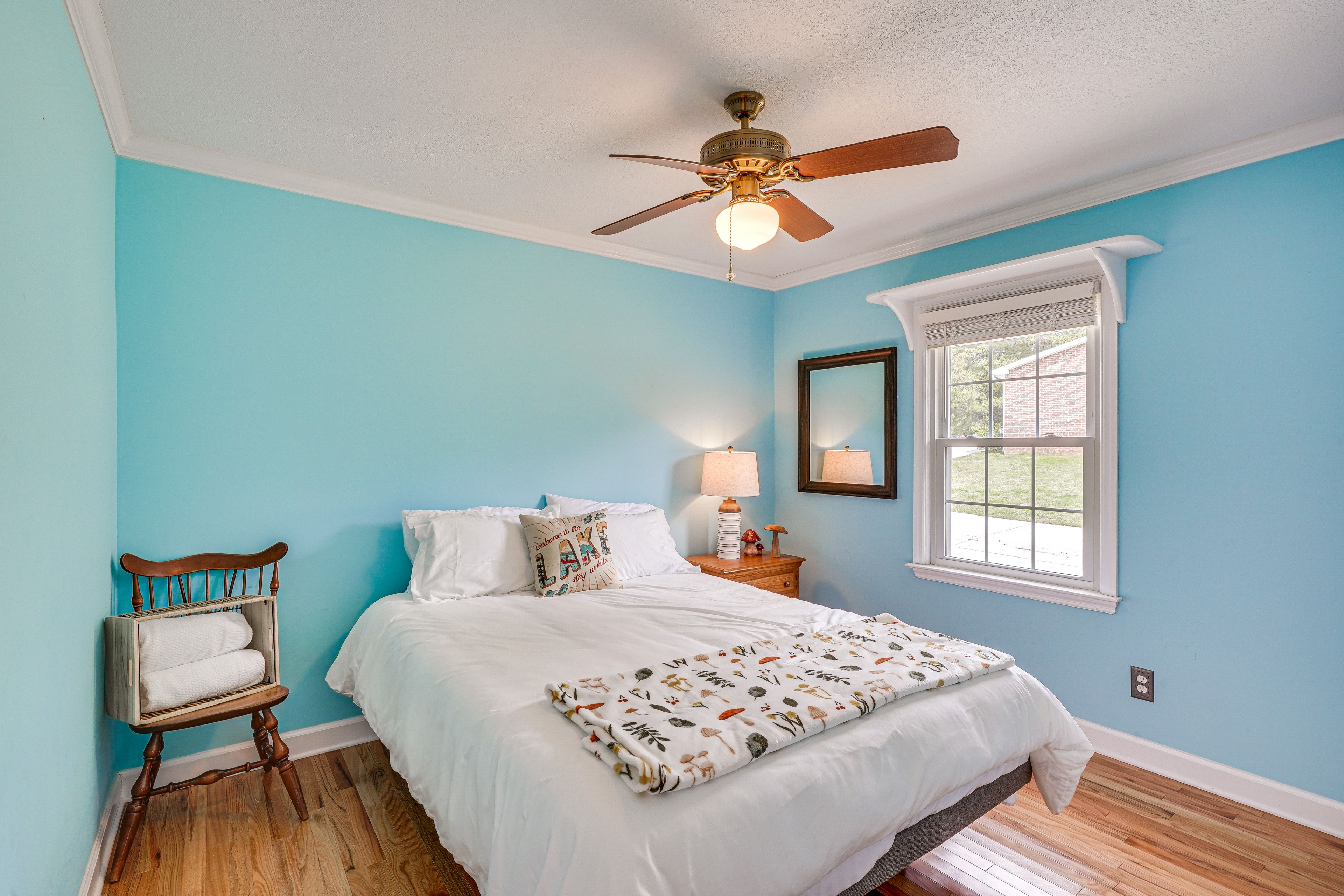 Bedroom 3 | Queen Bed