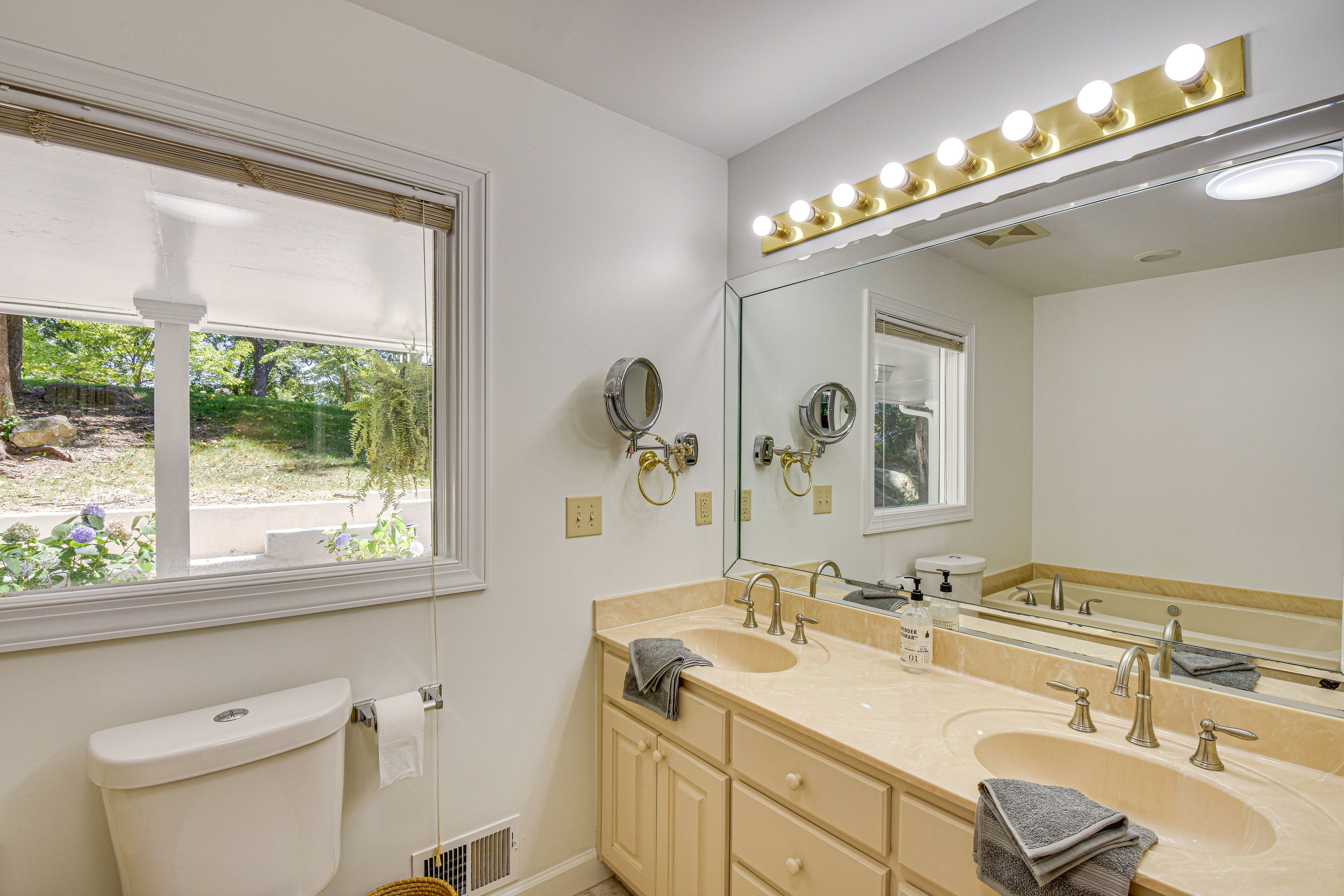 En-Suite Bathroom | Towels Provided | Main Level