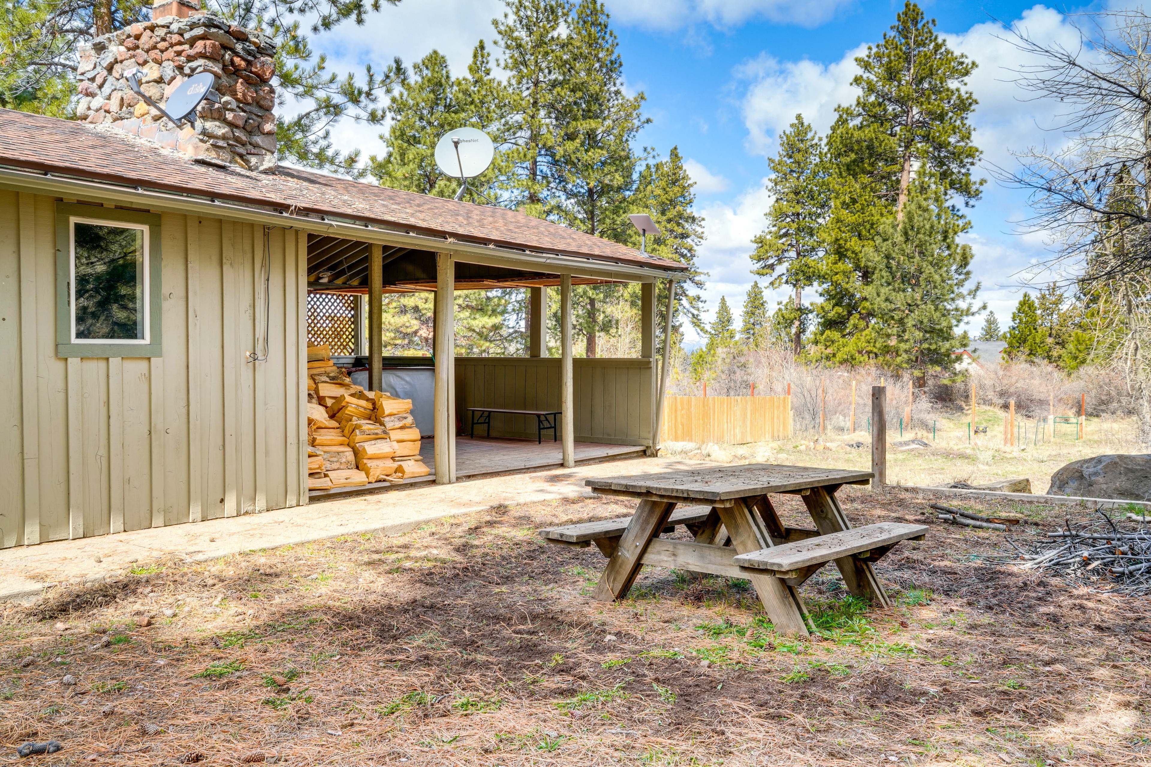 Private Yard | Outdoor Dining Area | Patio
