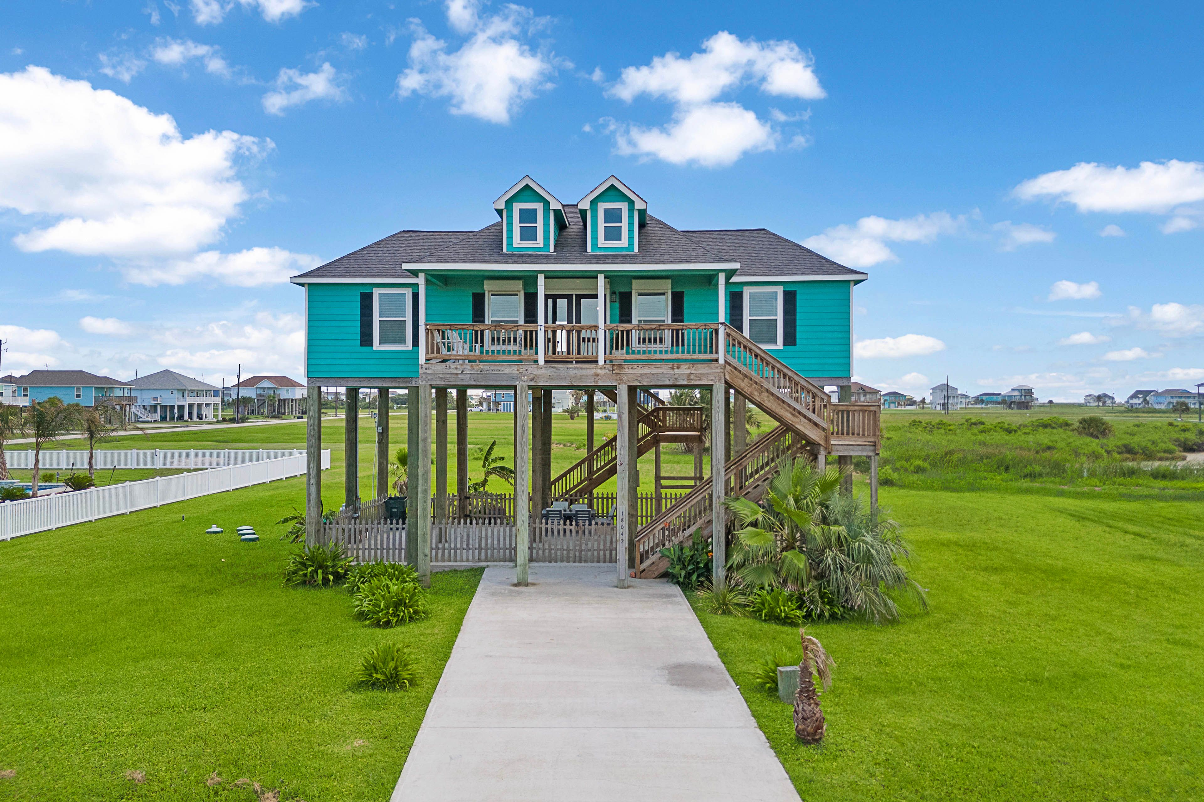 Galveston Vacation Rental | 3BR | 2BA | 1,200 Sq Ft