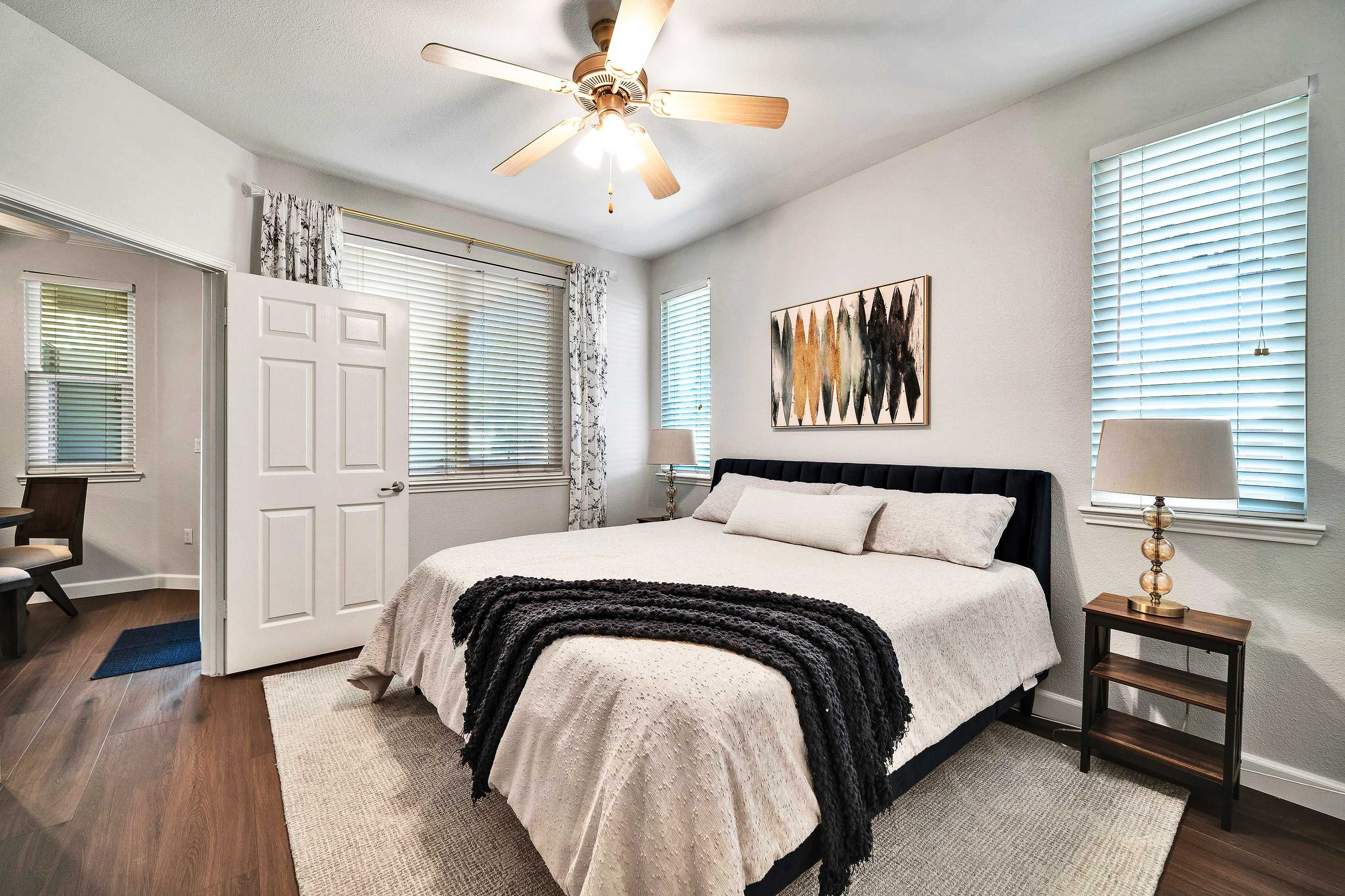 Bedroom 1 | King Bed | Linens Provided