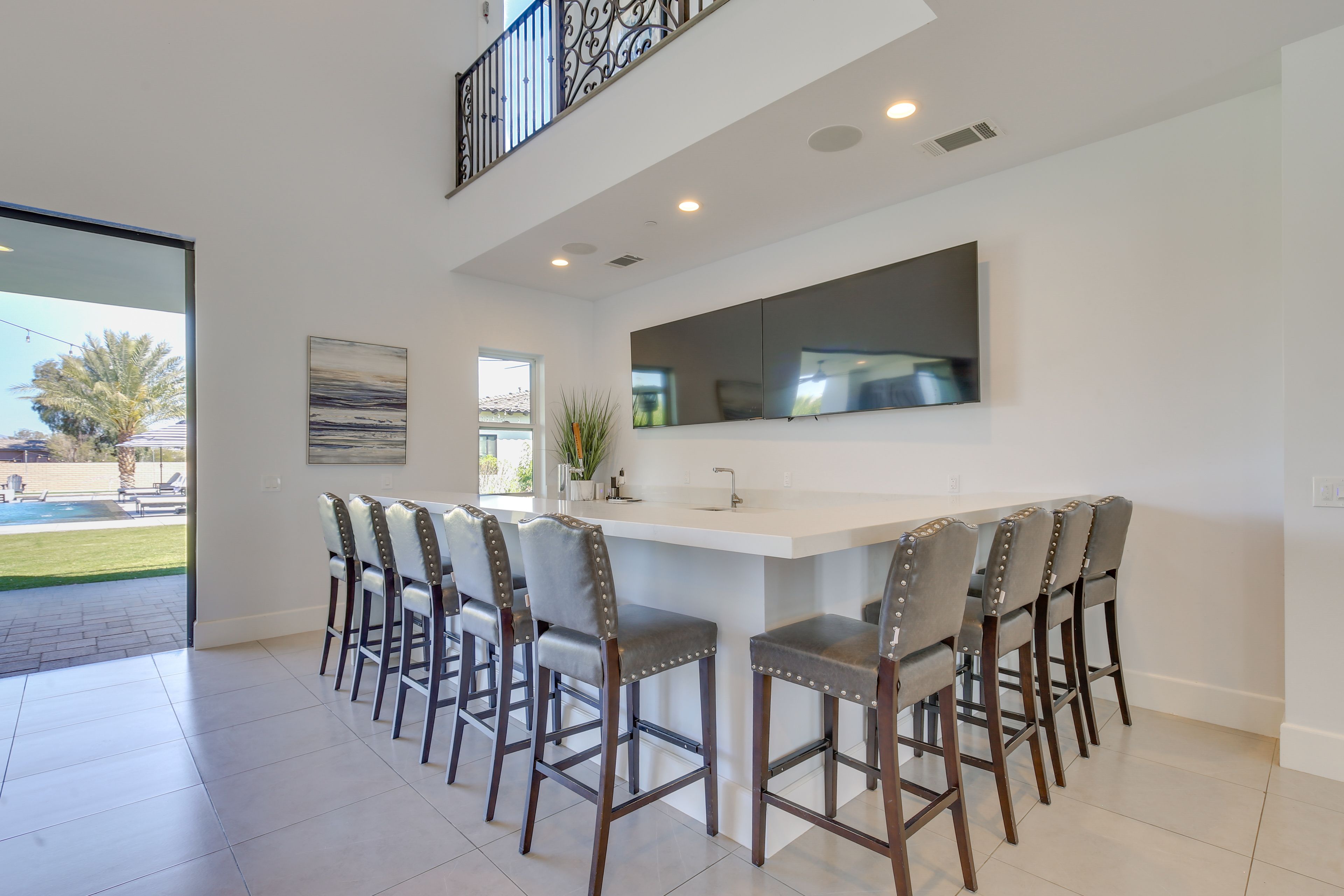Wet Bar | 1st Floor