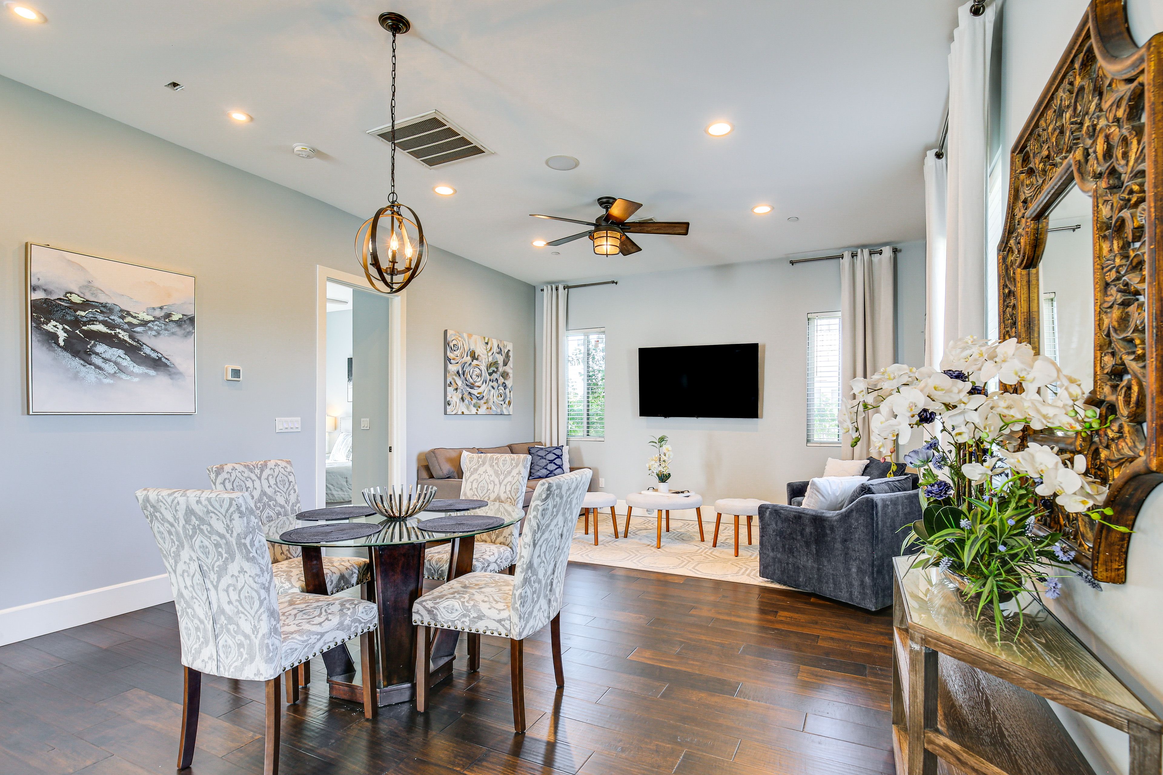 Dining Area (Casita) | Dining Table | Casita