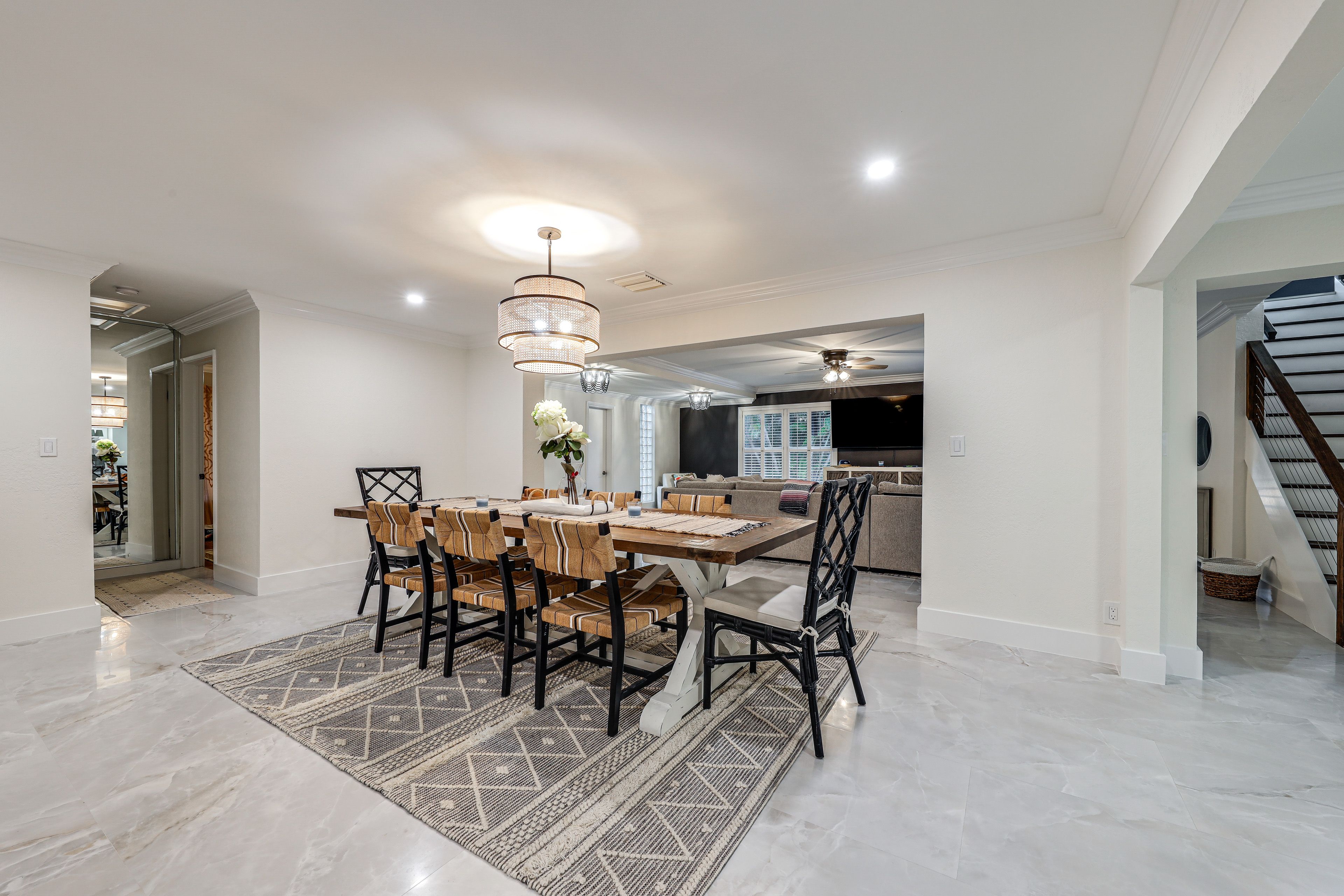 Dining Room | 1st Floor | Dishware & Flatware Provided