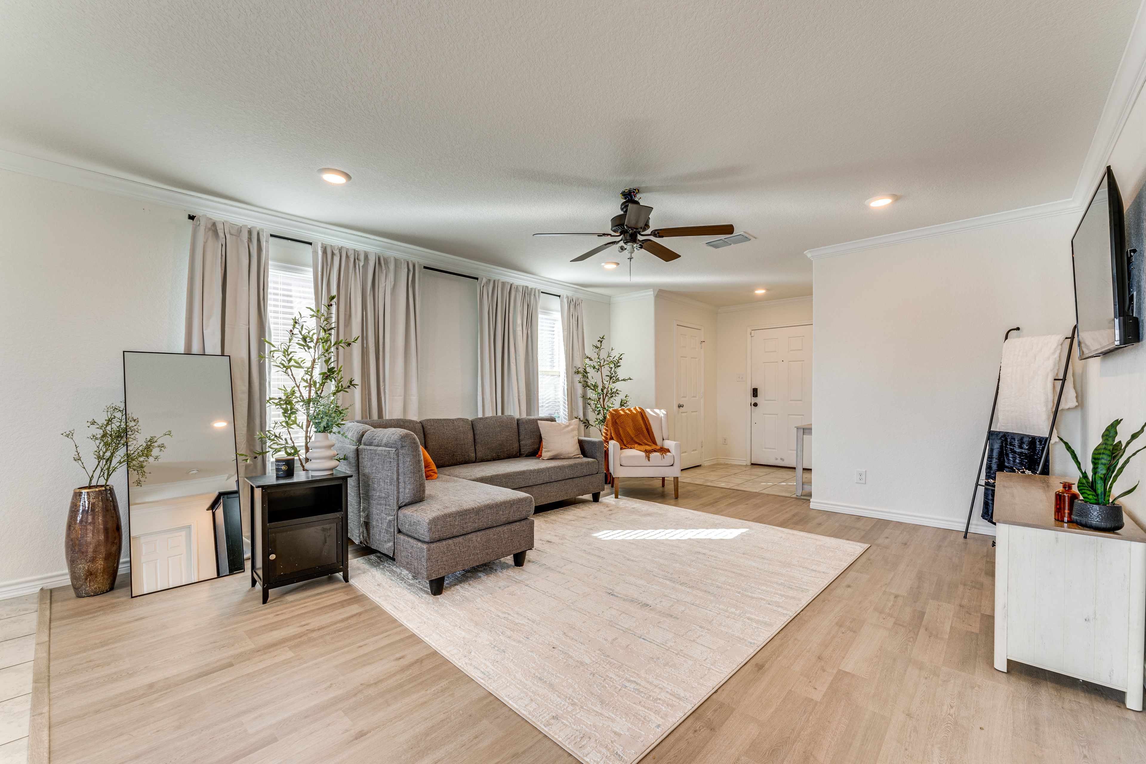 Living Room | Smart TV | 1st Floor