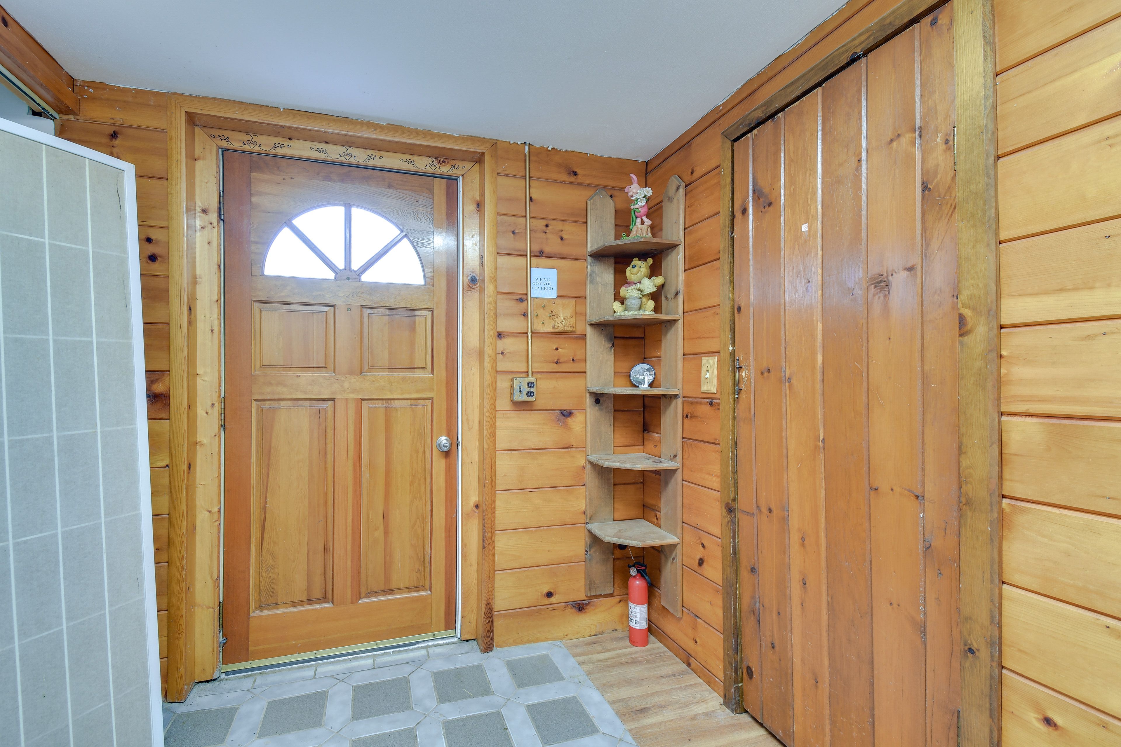 Shared Apartment Entryway