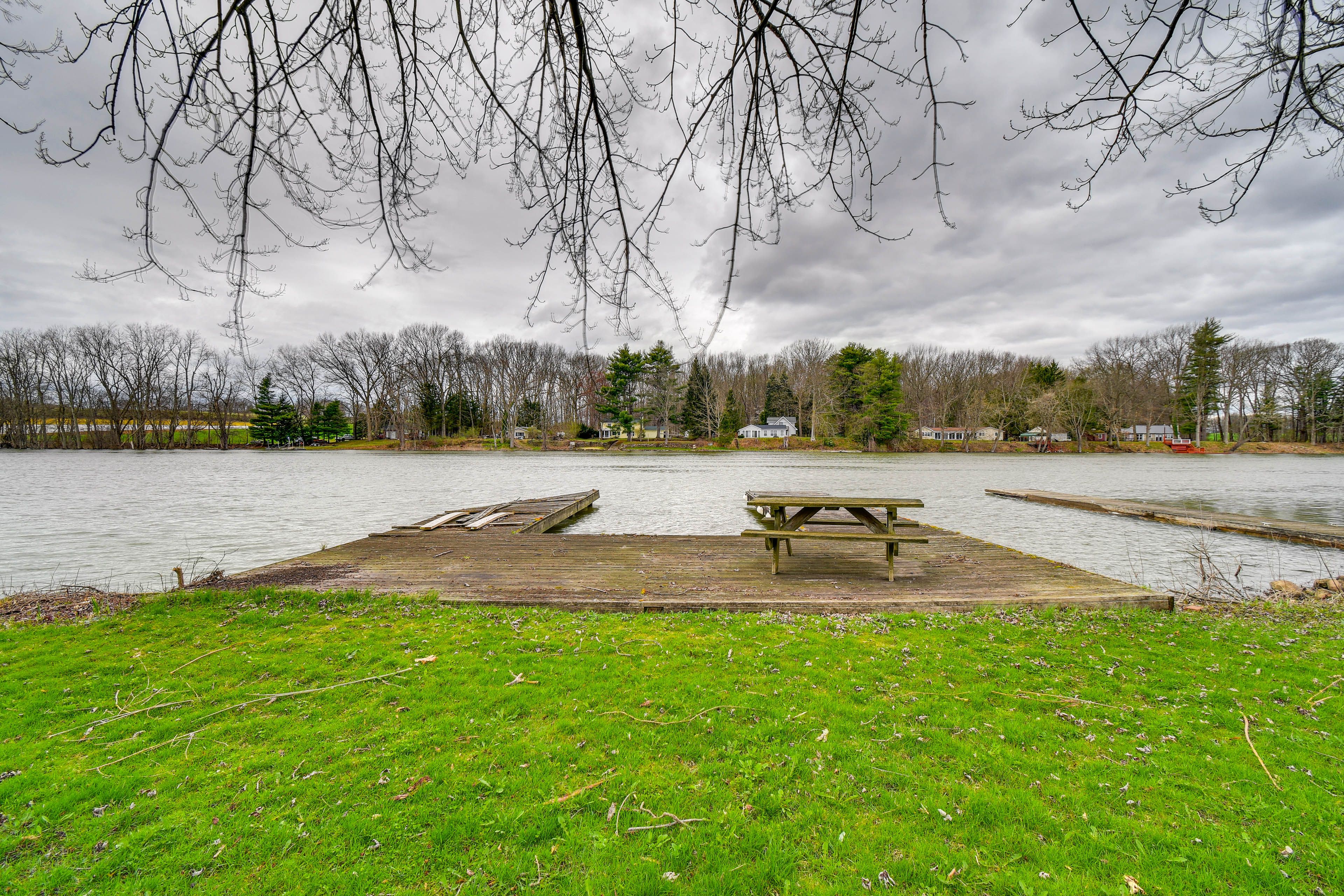 Baldwinsville Vacation Rental | 1BR | 1BA | 1,000 Sq Ft | Stairs Required
