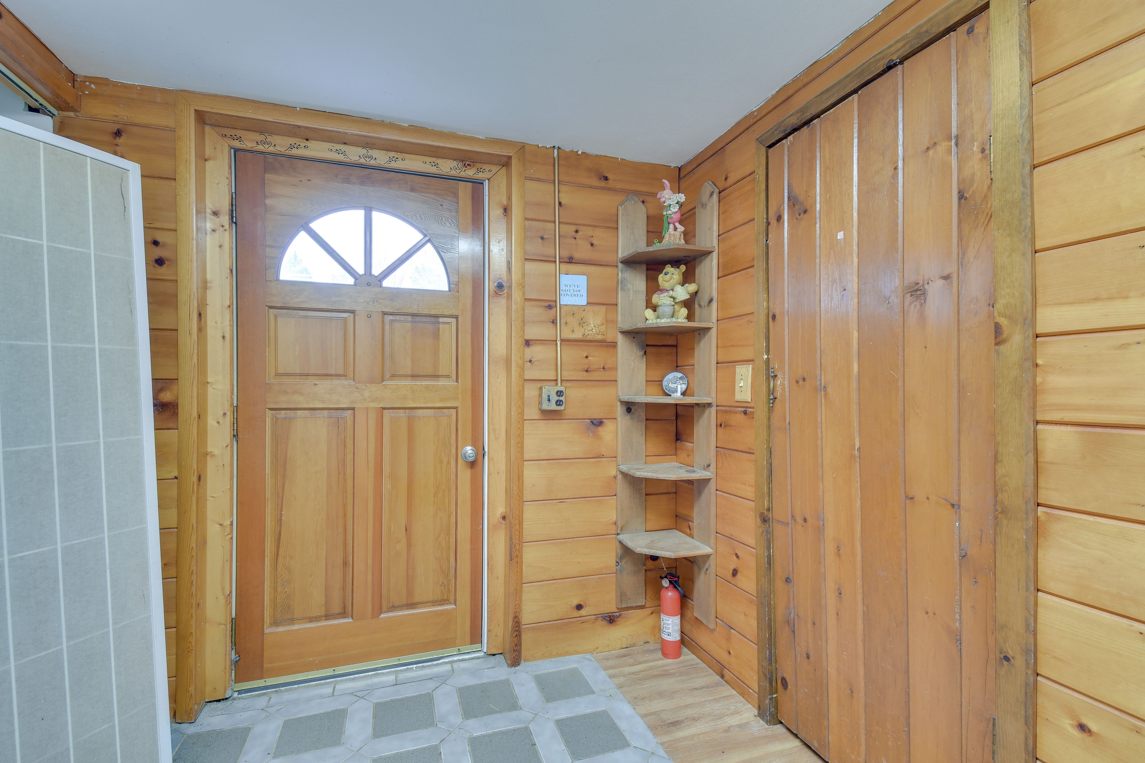 Shared Apartment Entryway