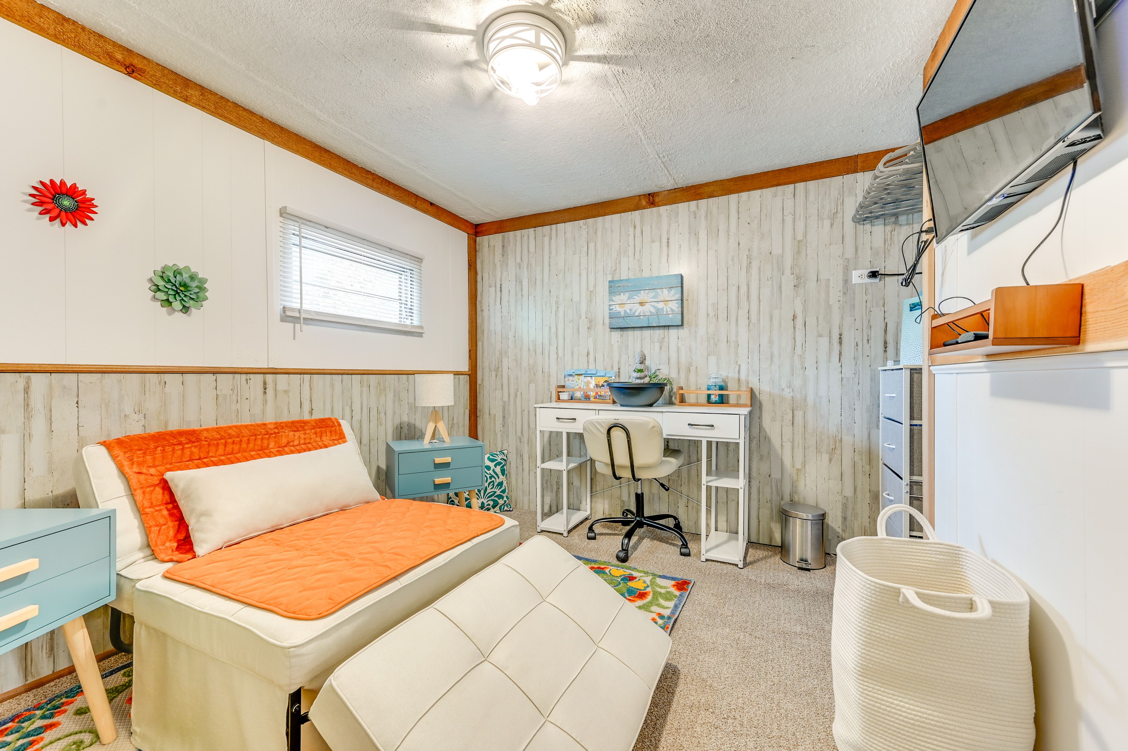 Bedroom 1 | Queen Bed | Twin Futon | 2 Flat-Screen TVs | Workstation
