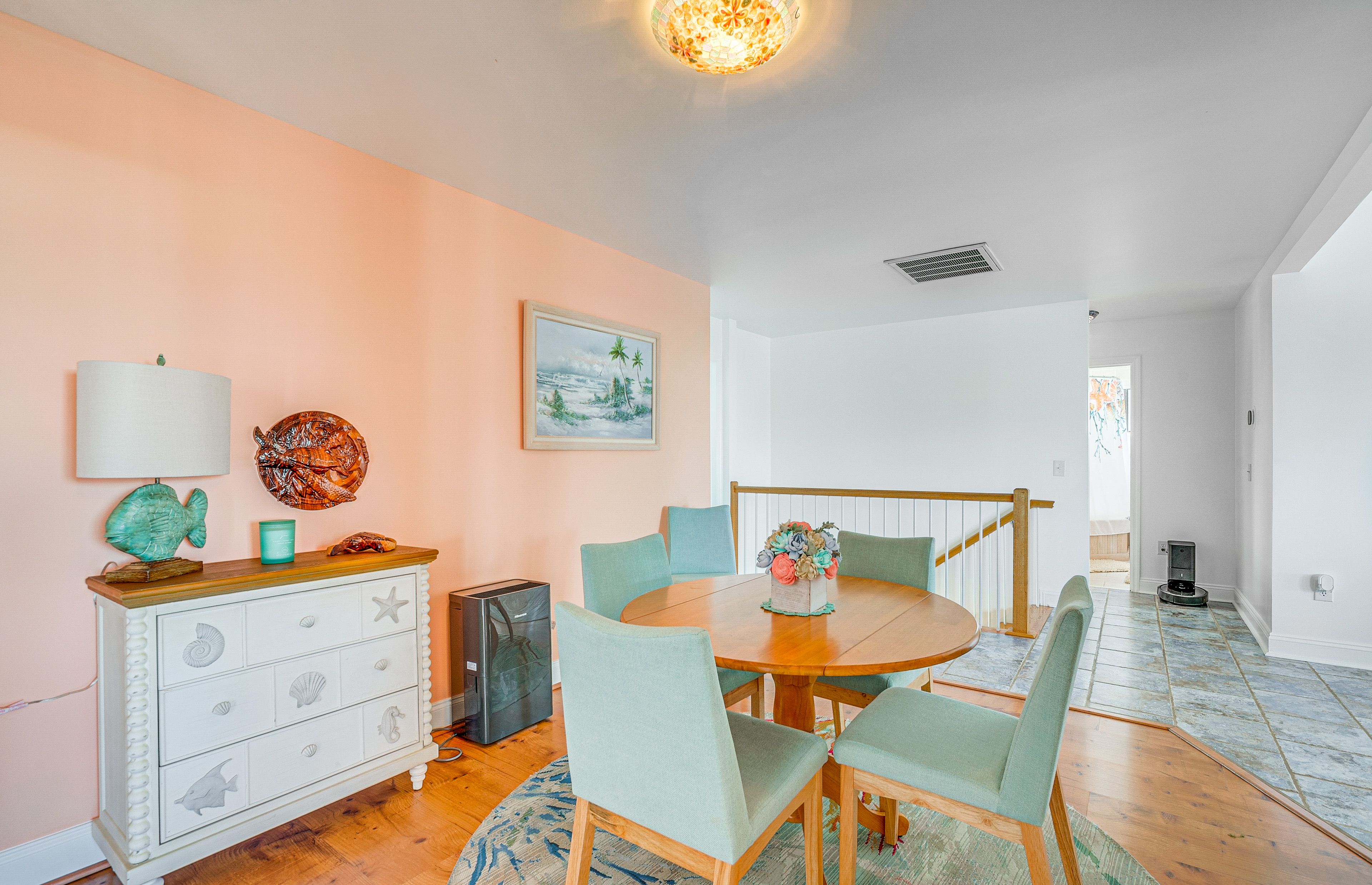 Dining Area | Dishware/Flatware Provided | 2nd Floor